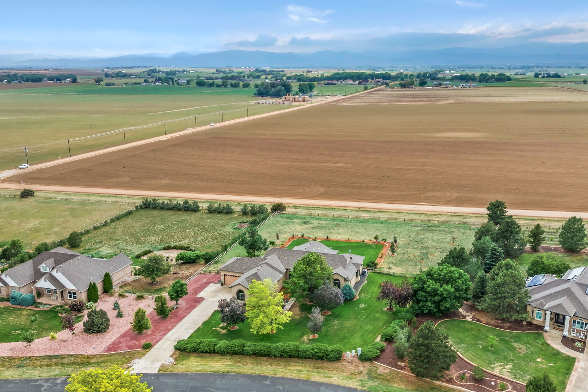  Country Living With Convenience - 物件實景
