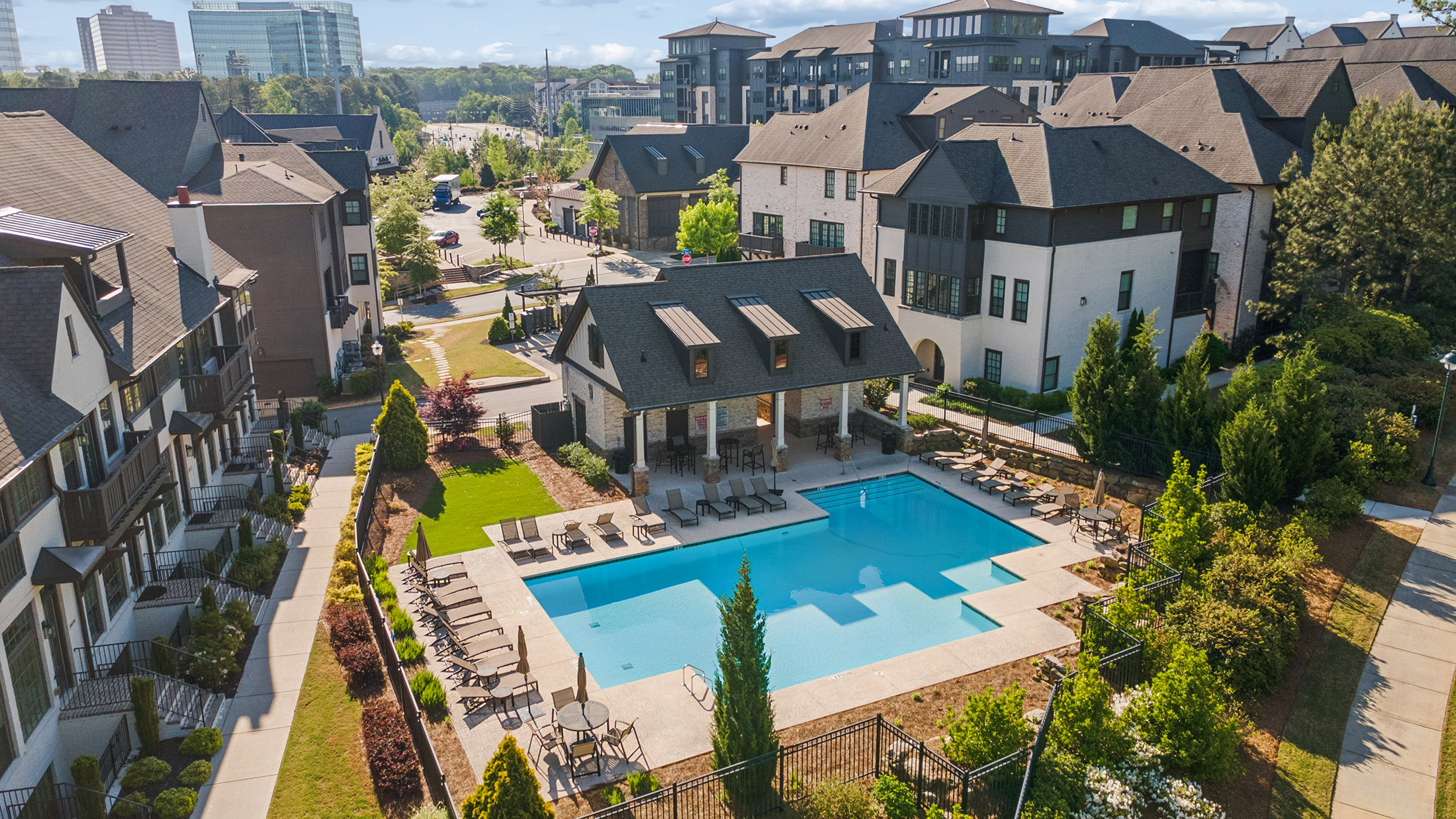  End-Unit Luxury Townhome at Aria - 物件實景