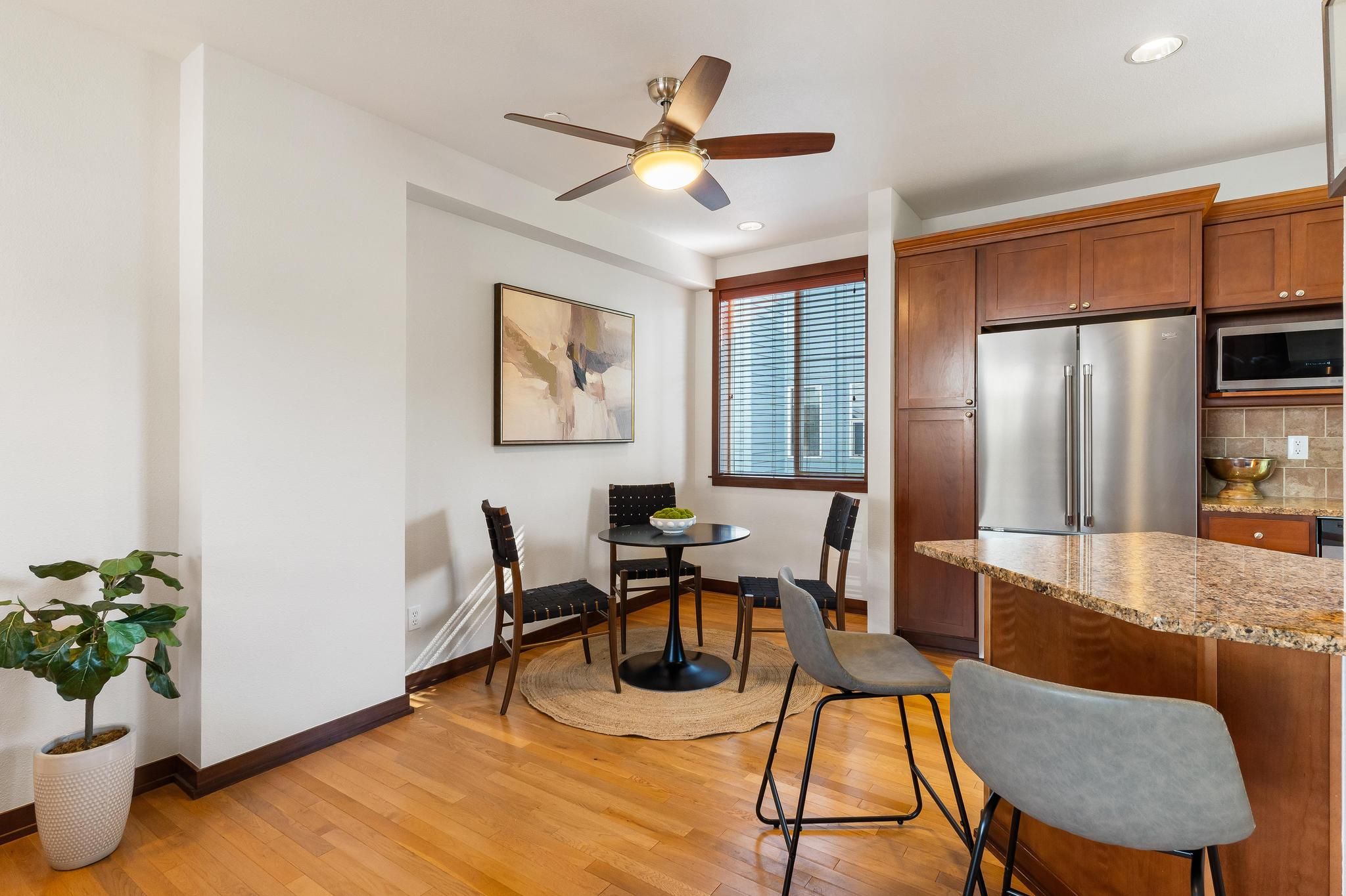  2400 West Boston St, Seattle, WA 98199 - 物件實景