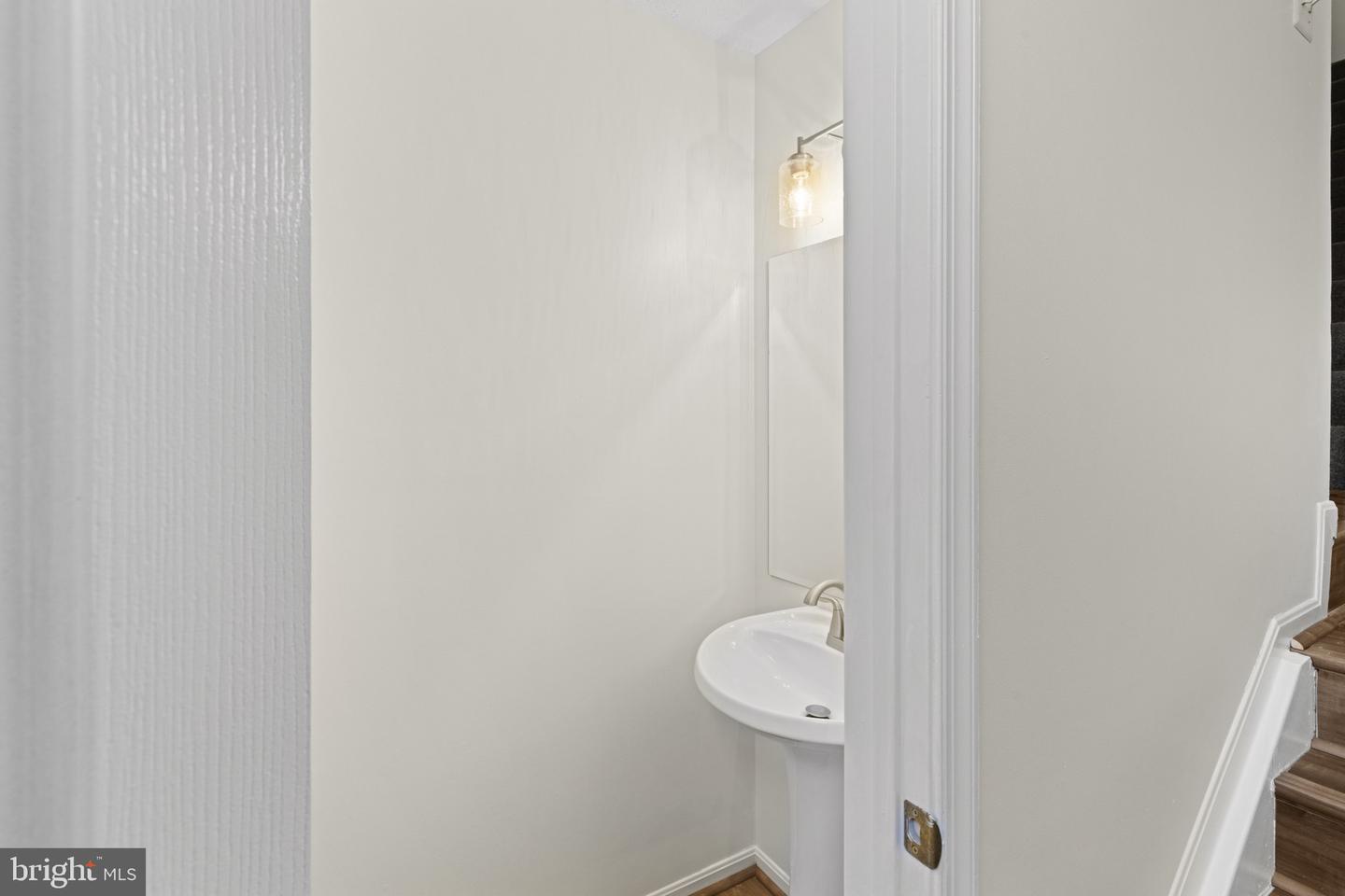 Crofton, Maryland, 21114, United States, 3 Bedrooms Bedrooms, ,4 BathroomsBathrooms,Residential,For Sale,1989271