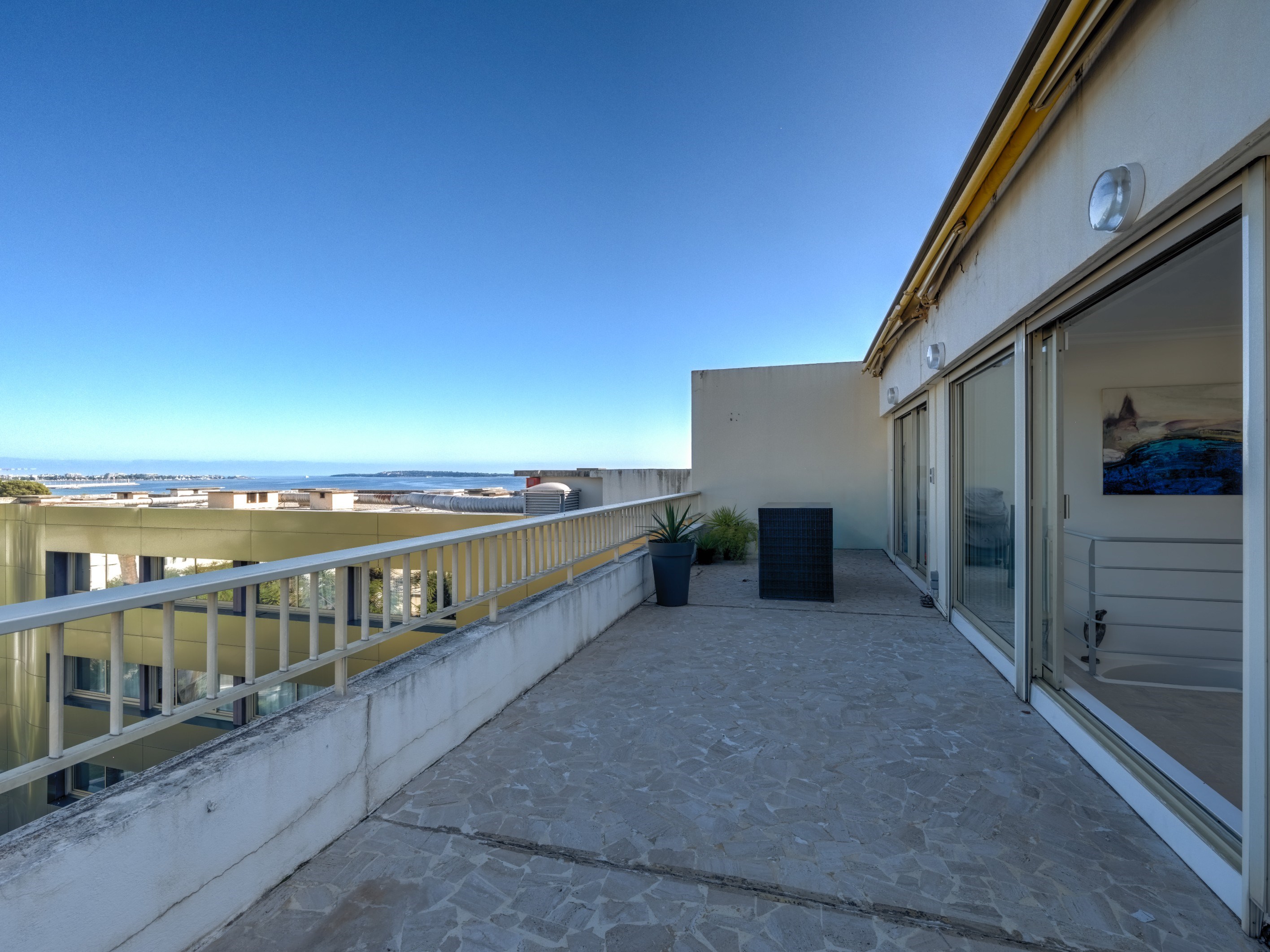  4-room duplex penthouse in Cannes Plages du Midi with terrace and sea view - 物件實景