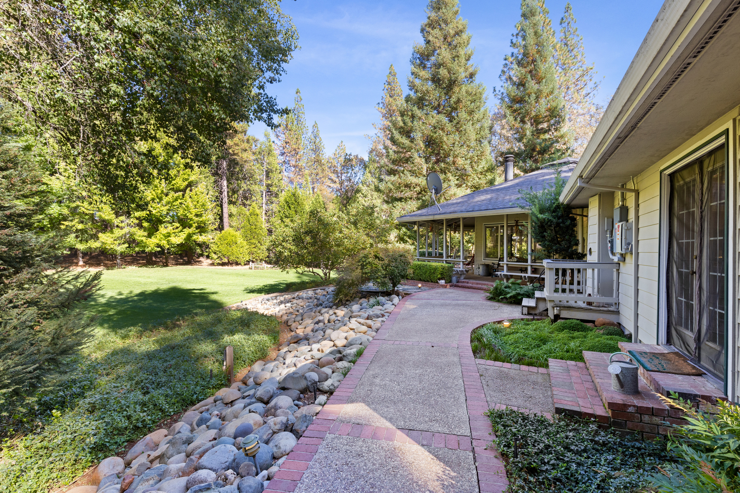  10721 Douglas Lane, Nevada City, CA 95959 - 物件實景