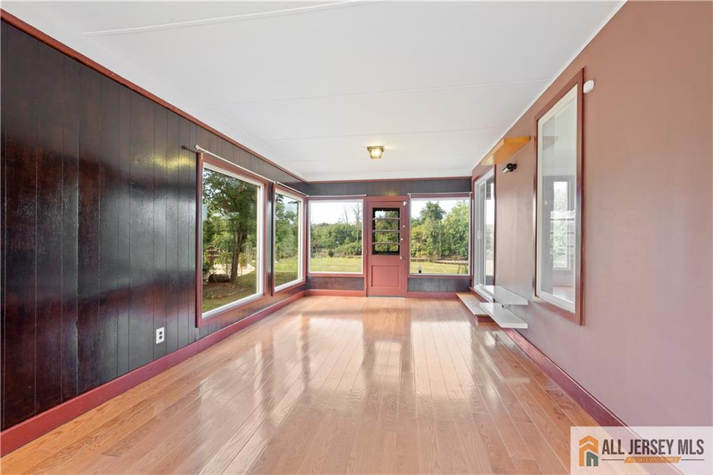 Piscataway, New Jersey, 08854, United States, 3 Bedrooms Bedrooms, ,2 BathroomsBathrooms,Residential,For Sale,1940160
