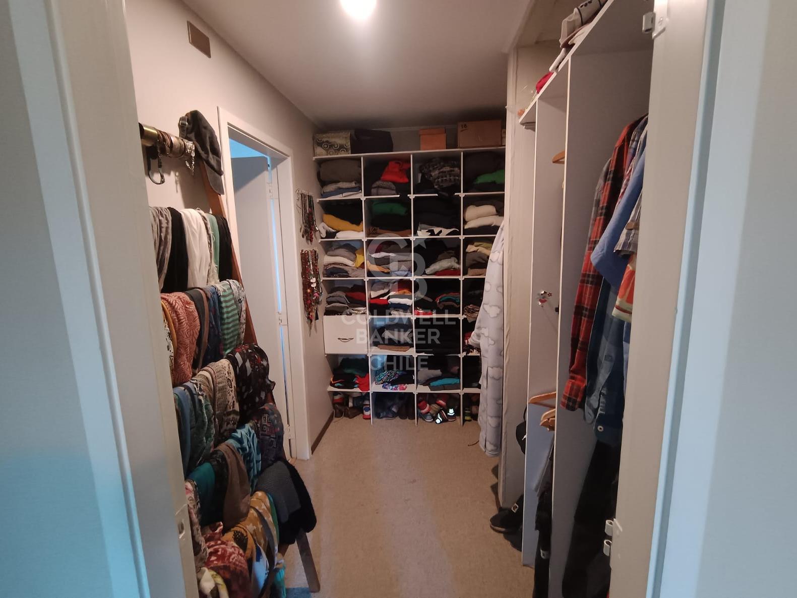 Puerto Varas, Chile, 4 Bedrooms Bedrooms, ,4 BathroomsBathrooms,Residential,For Sale,1987721