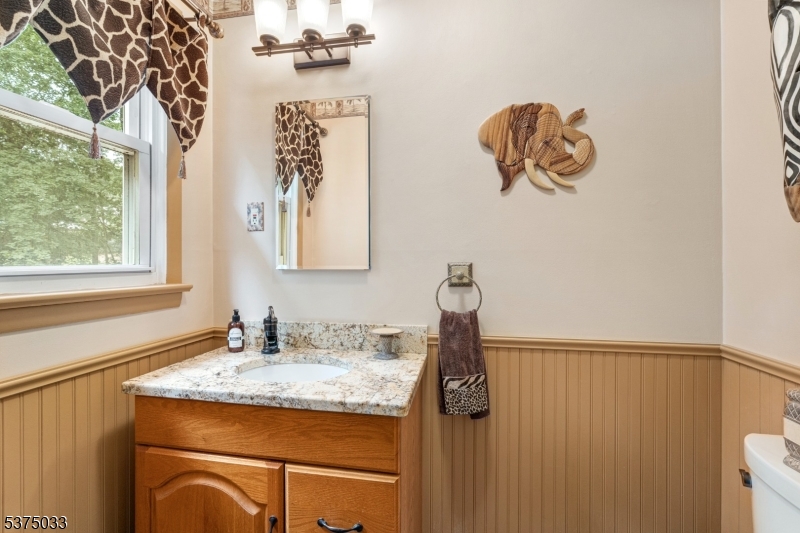 Rockaway Twp., New Jersey, 07866, United States, 3 Bedrooms Bedrooms, ,3 BathroomsBathrooms,Residential,For Sale,1906330