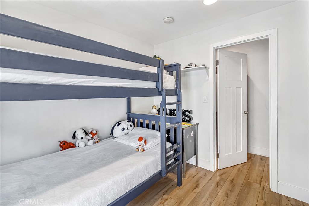 Thousand Oaks, California, 91362, United States, 2 Bedrooms Bedrooms, ,1 BathroomBathrooms,Residential,For Sale,1999225