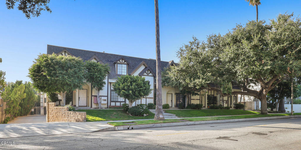 Pasadena, California, 91101, United States, 2 Bedrooms Bedrooms, ,2 BathroomsBathrooms,Residential,For Sale,1989436