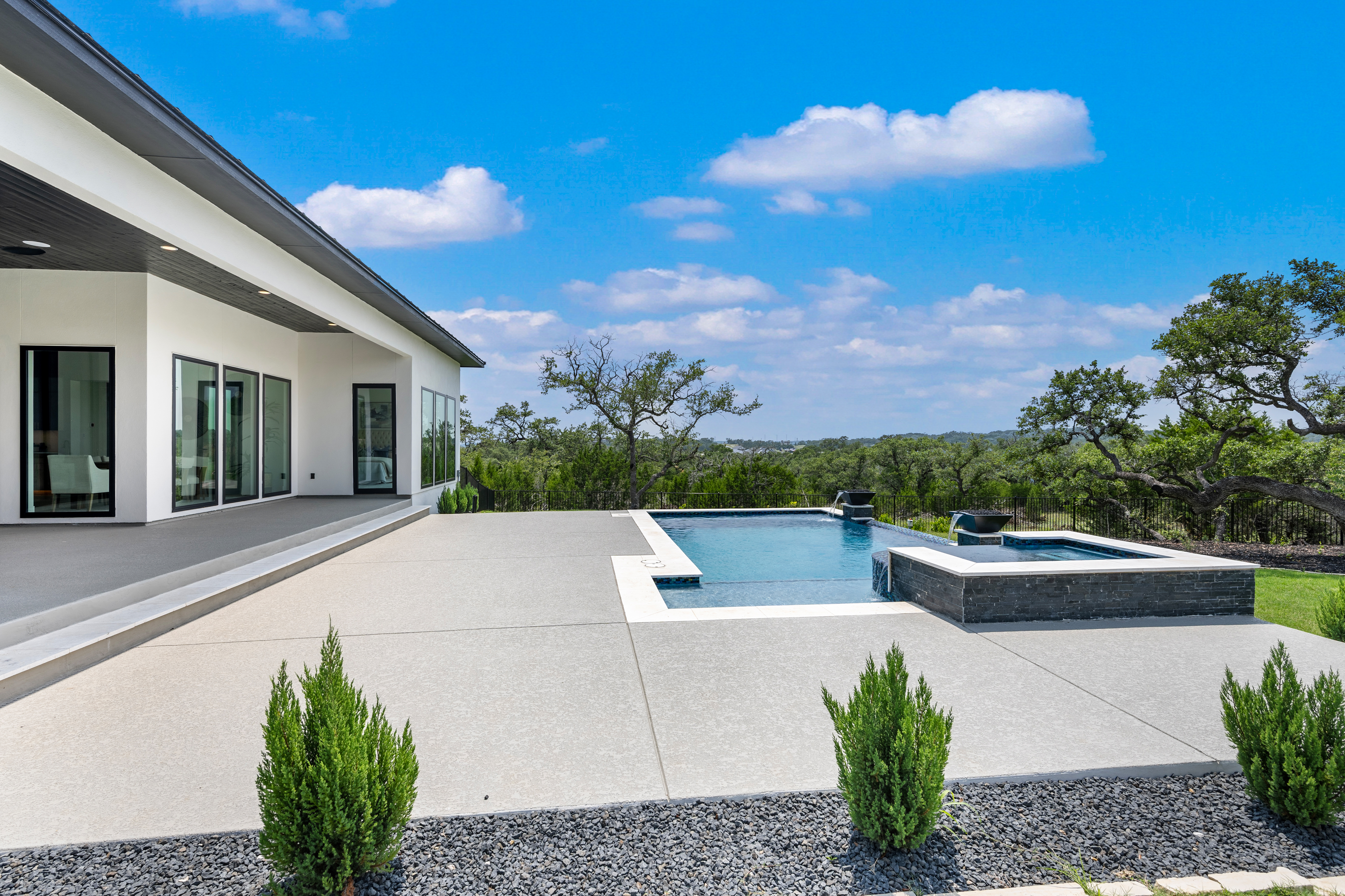  Modern Luxury on 1 Acre - 物件實景