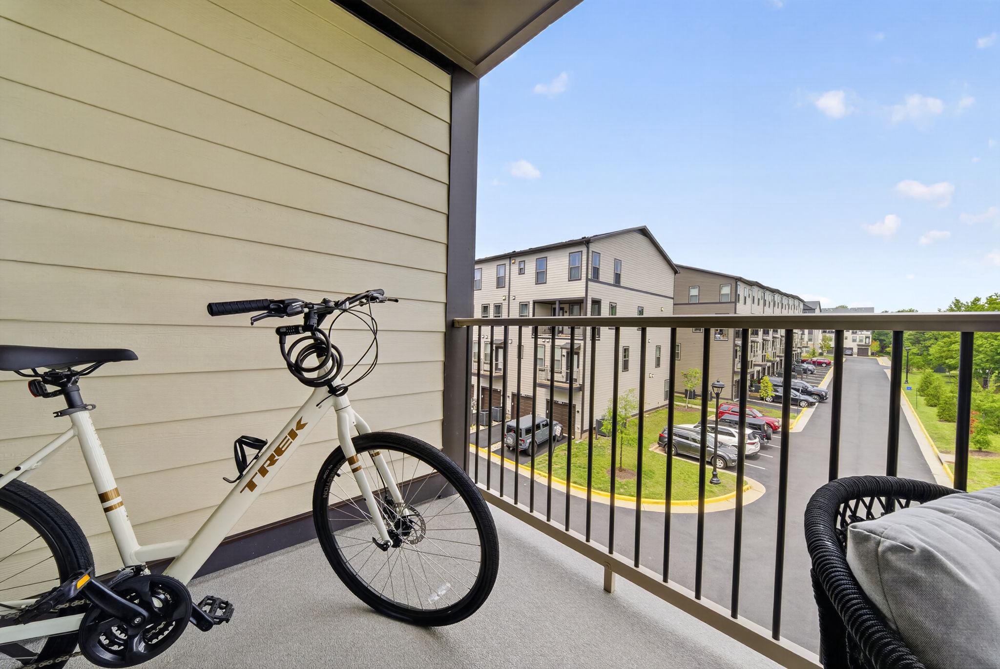  20980 Bluebird Square, Sterling, VA, 20165 - 物件實景