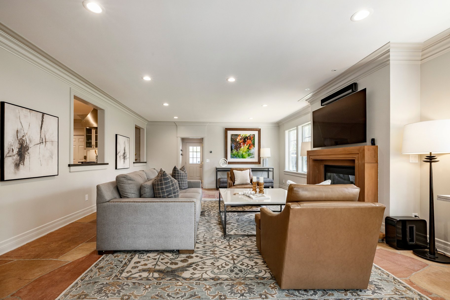  BEAUTIFULLY UPDATED FEDERAL HEIGHTS TWO STORY HOME - 物件實景