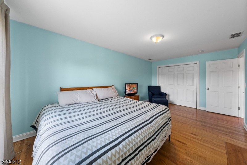 Bridgewater Twp., New Jersey, 08807, United States, 4 Bedrooms Bedrooms, ,4 BathroomsBathrooms,Residential,For Sale,1838632