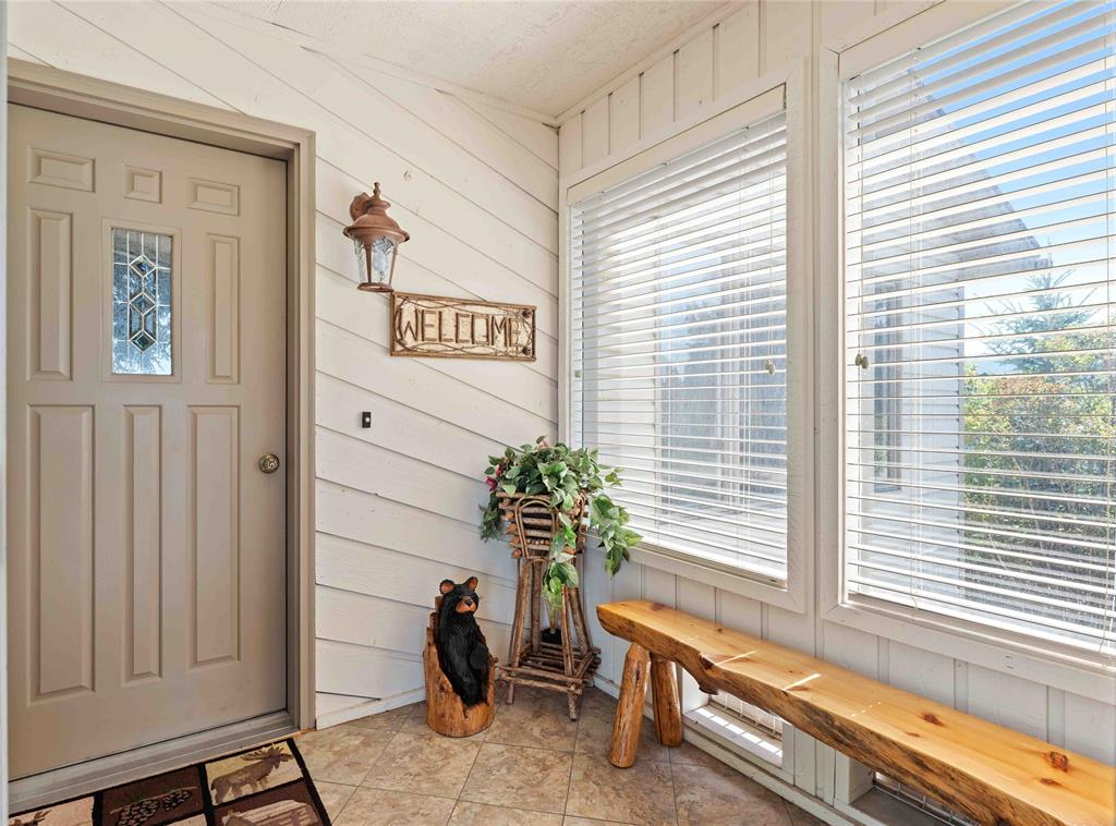 Bigfork, Montana, 59911, United States, 3 Bedrooms Bedrooms, ,1 BathroomBathrooms,Residential,For Sale,1979213