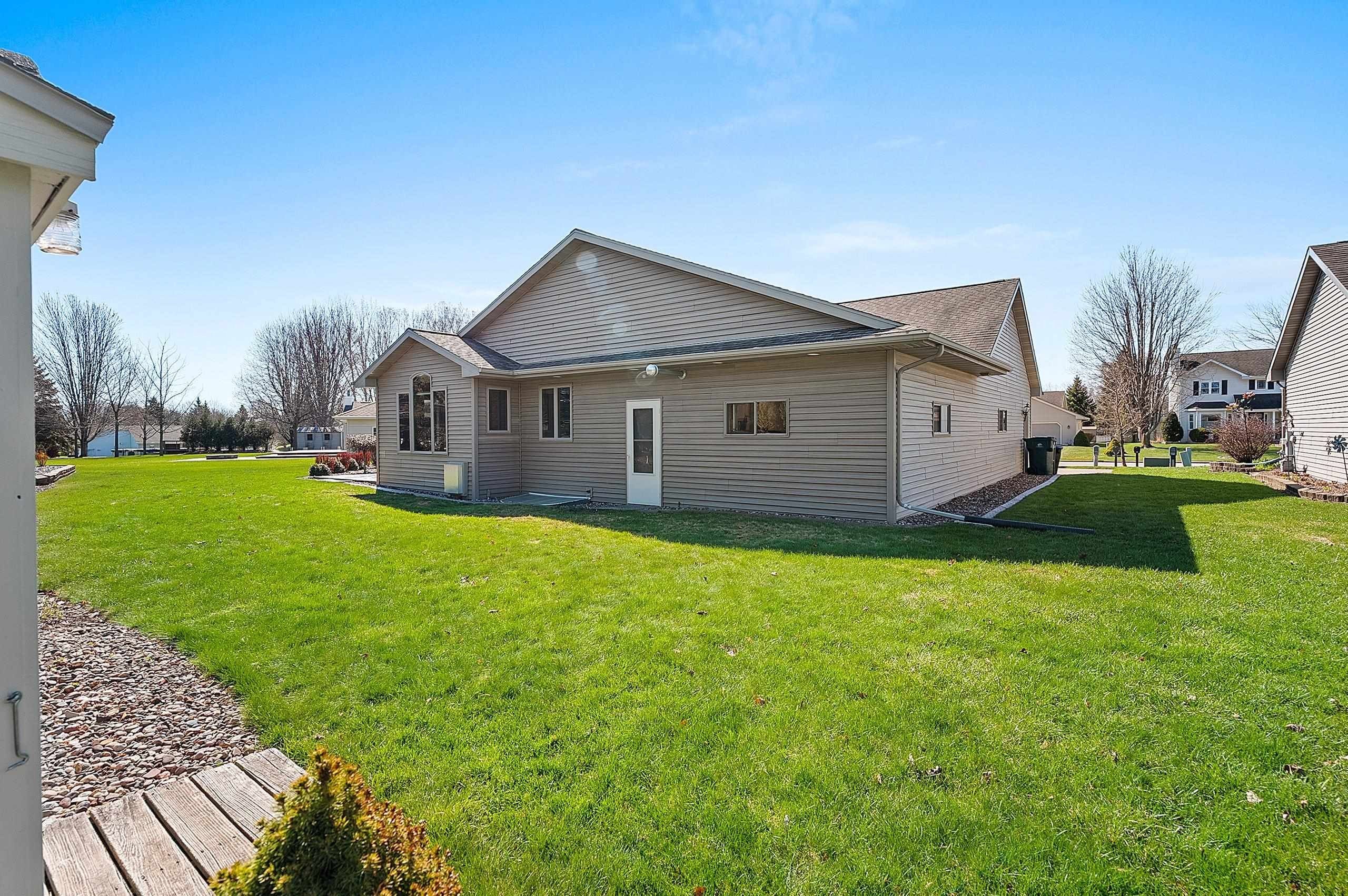 GREEN BAY, Wisconsin, 54313, United States, 4 Bedrooms Bedrooms, ,4 BathroomsBathrooms,Residential,For Sale,2048613