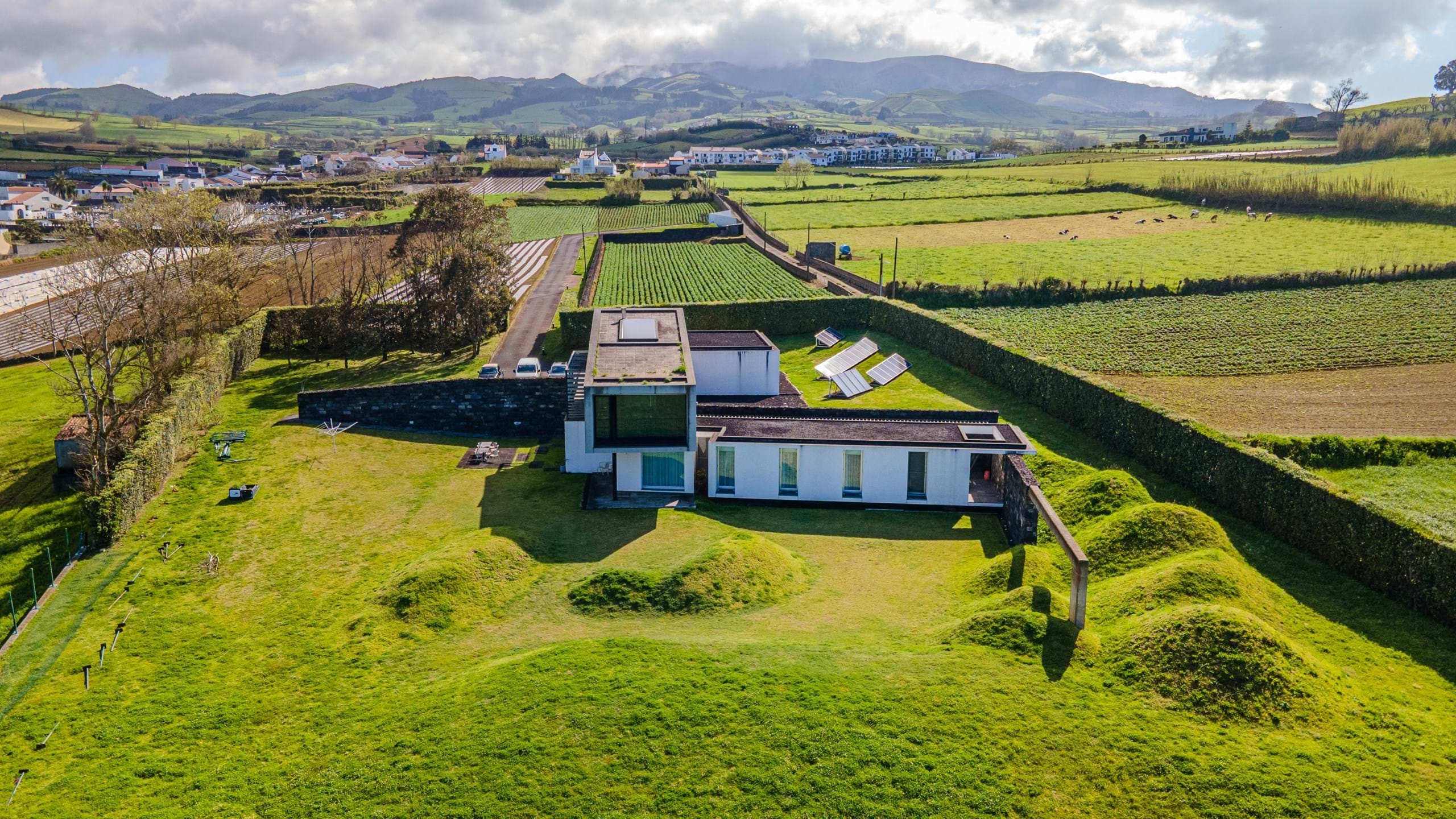 Ponta Delgada, Ilha de São Miguel, 9560-501, PT, 3 Bedrooms Bedrooms, ,4 BathroomsBathrooms,Residential,For Sale,1826448