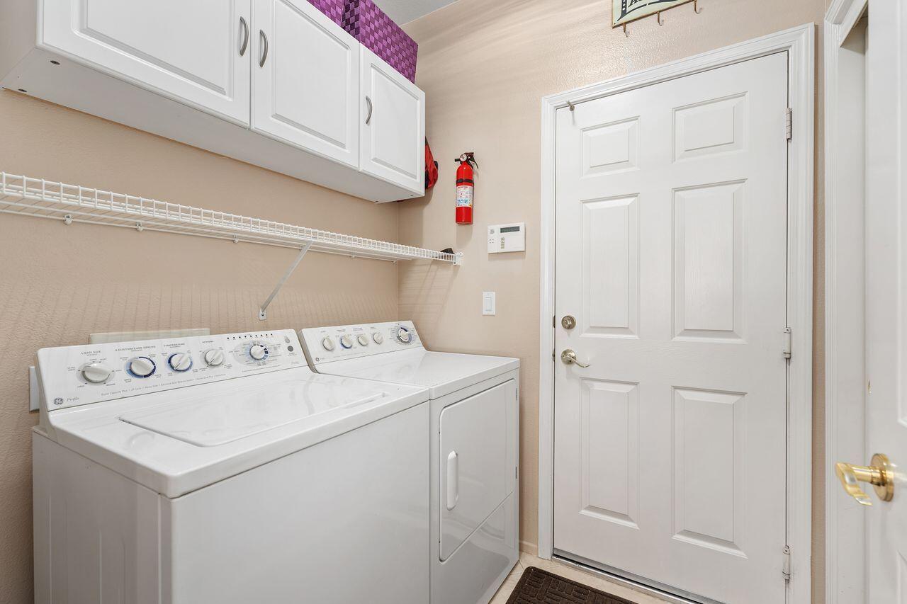 Palm Desert, California, 92211, United States, 3 Bedrooms Bedrooms, ,2 BathroomsBathrooms,Residential,For Sale,1948543