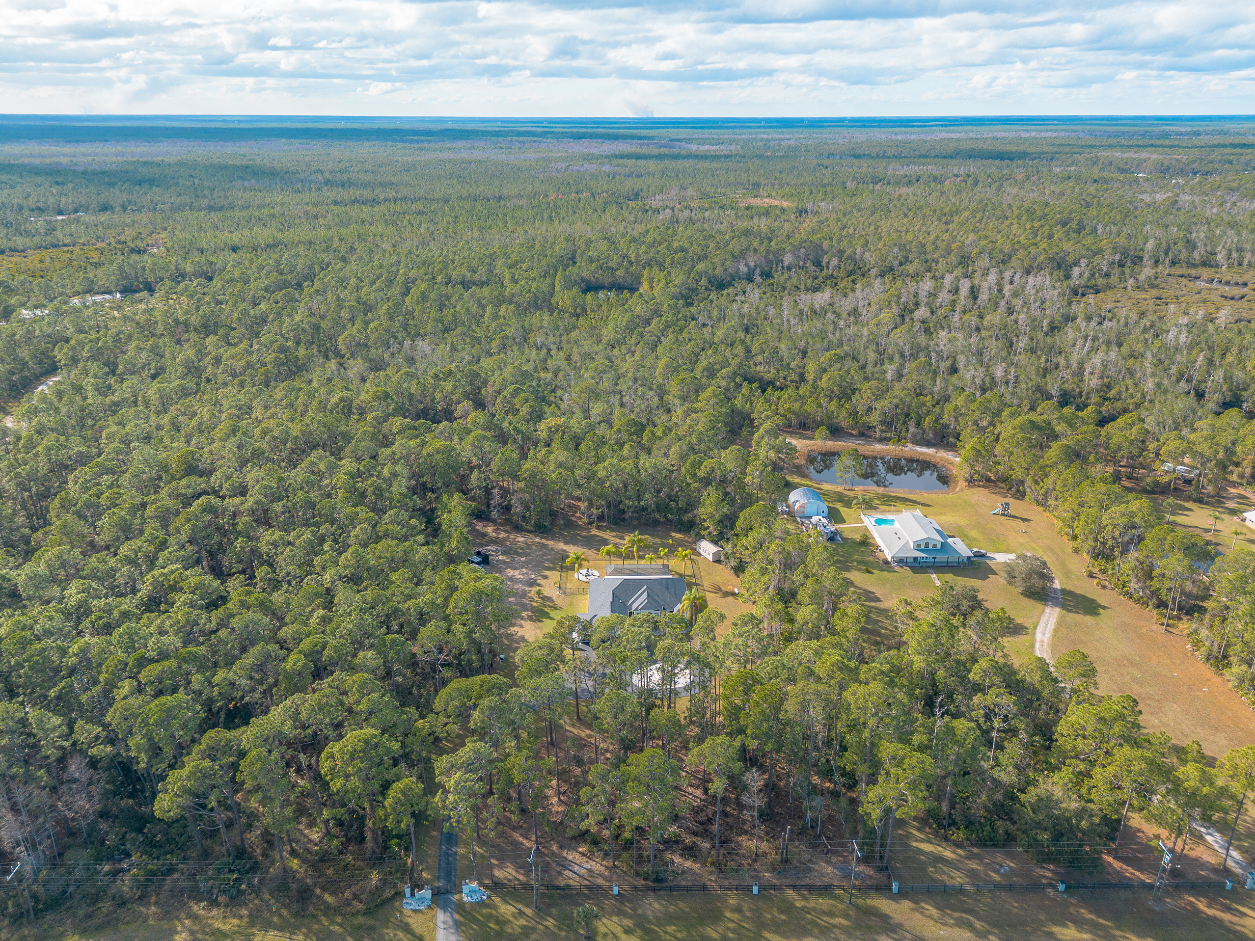 Daytona Beach, Florida, 32124, United States, 5 Bedrooms Bedrooms, ,4 BathroomsBathrooms,Residential,For Sale,2006264