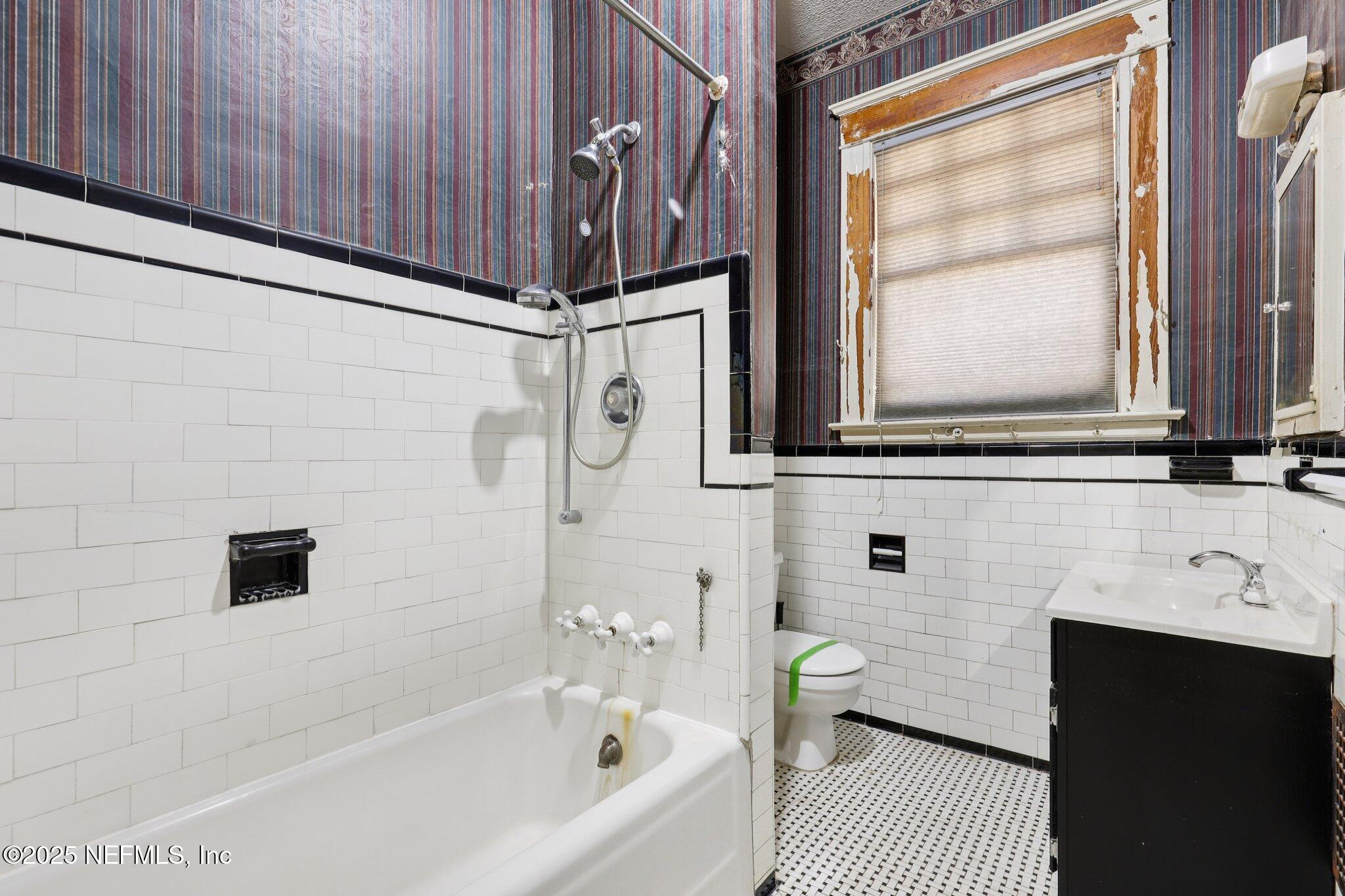 Jacksonville, Florida, 32204, United States, 4 Bedrooms Bedrooms, ,3 BathroomsBathrooms,Residential,For Sale,1989345