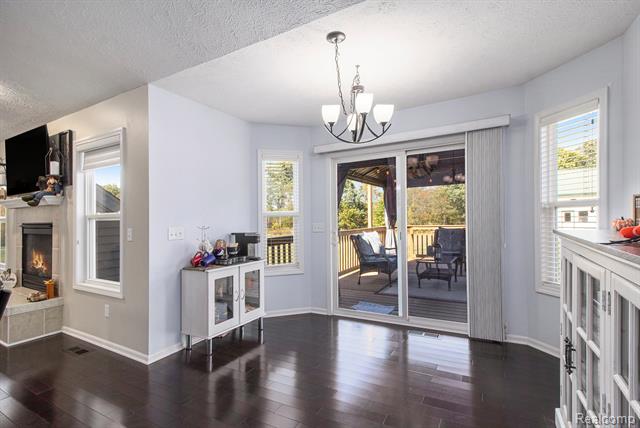 Oceola Twp, Michigan, 48843, United States, 3 Bedrooms Bedrooms, ,4 BathroomsBathrooms,Residential,For Sale,1980235