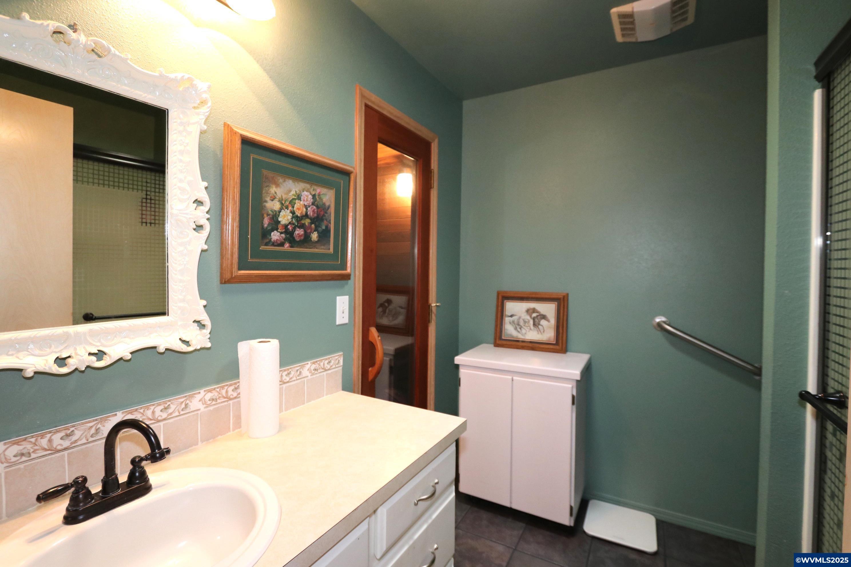 Falls City, Oregon, 97344, United States, 3 Bedrooms Bedrooms, ,2 BathroomsBathrooms,Residential,For Sale,1875170