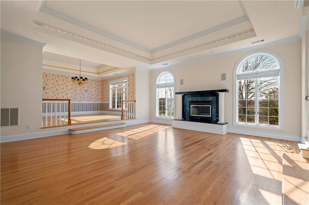 Gainesville, Georgia, 30506, United States, 5 Bedrooms Bedrooms, ,5 BathroomsBathrooms,Residential,For Sale,1996488