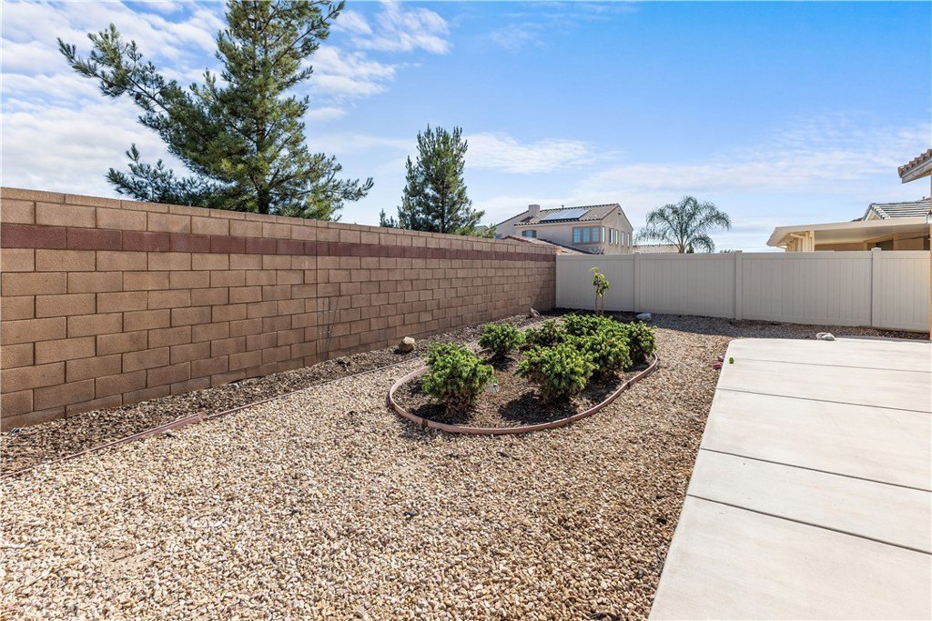 Beaumont, California, 92223, United States, 3 Bedrooms Bedrooms, ,2 BathroomsBathrooms,Residential,For Sale,1981518