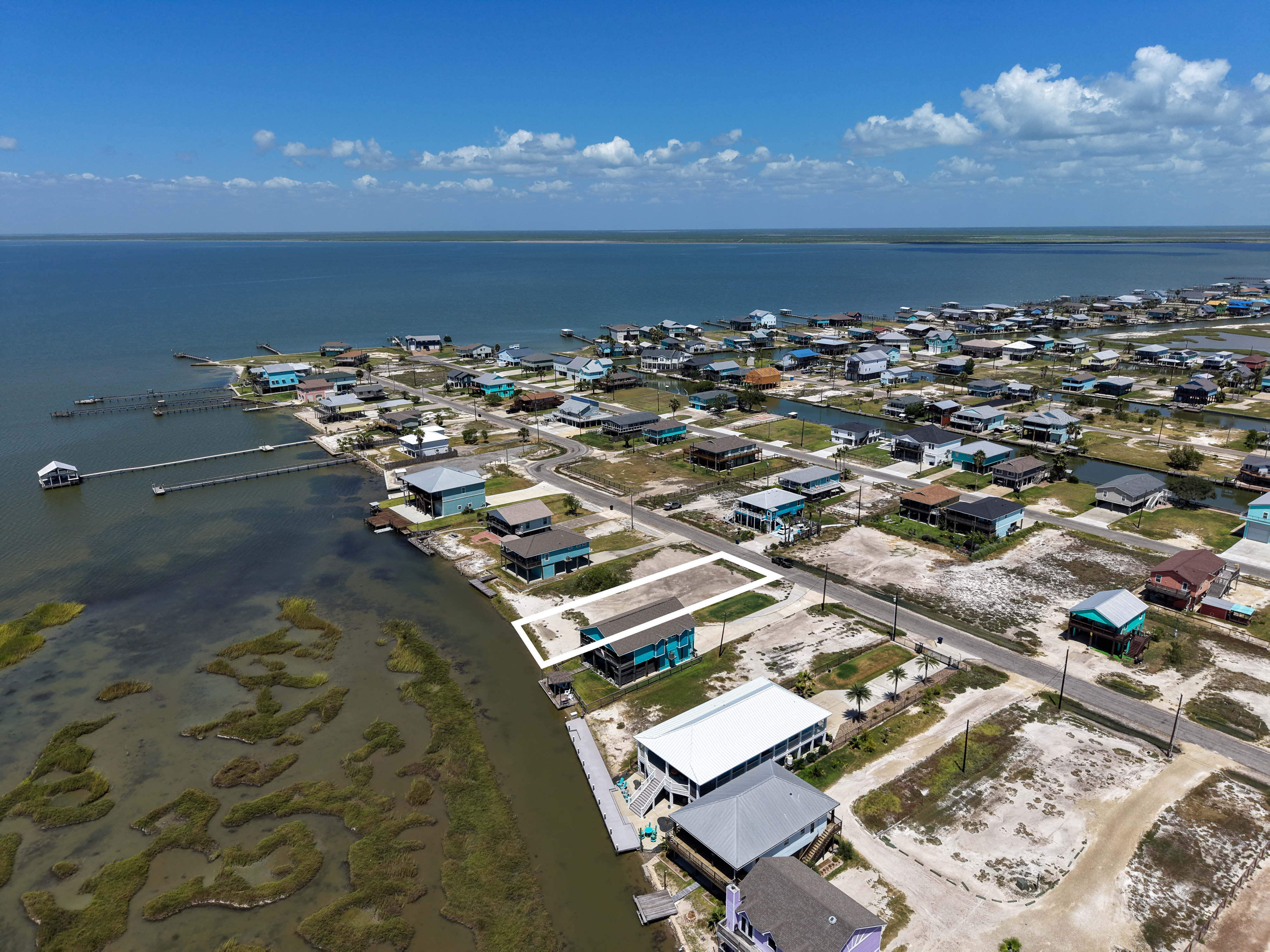  Bayfront Lot with Stunning Views - 物件實景