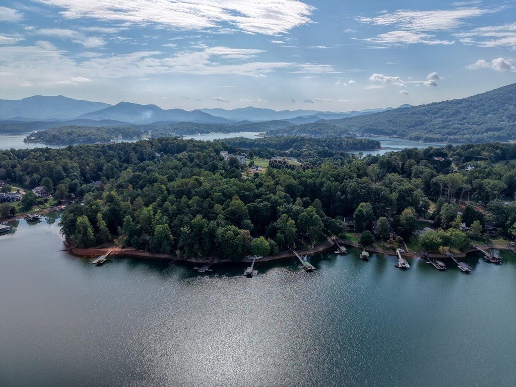 Young Harris, Georgia, 30582, United States, 3 Bedrooms Bedrooms, ,4 BathroomsBathrooms,Residential,For Sale,1975492