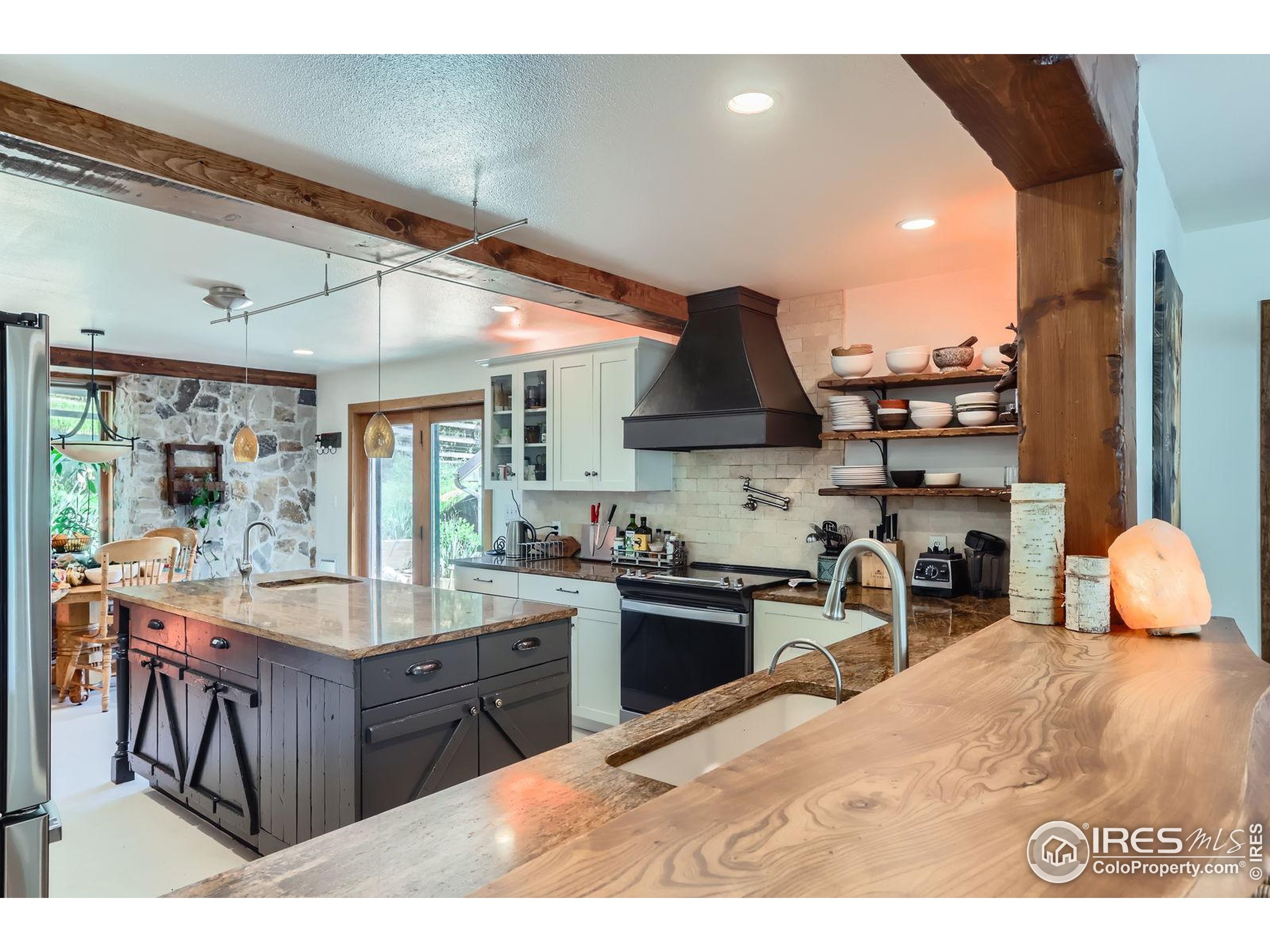 Boulder, Colorado, 80302, United States, 5 Bedrooms Bedrooms, ,2 BathroomsBathrooms,Residential,For Sale,1900877