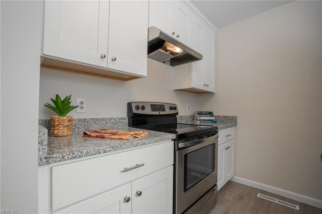 Virginia Beach, Virginia, 23455, United States, 3 Bedrooms Bedrooms, ,4 BathroomsBathrooms,Residential,For Sale,1921851