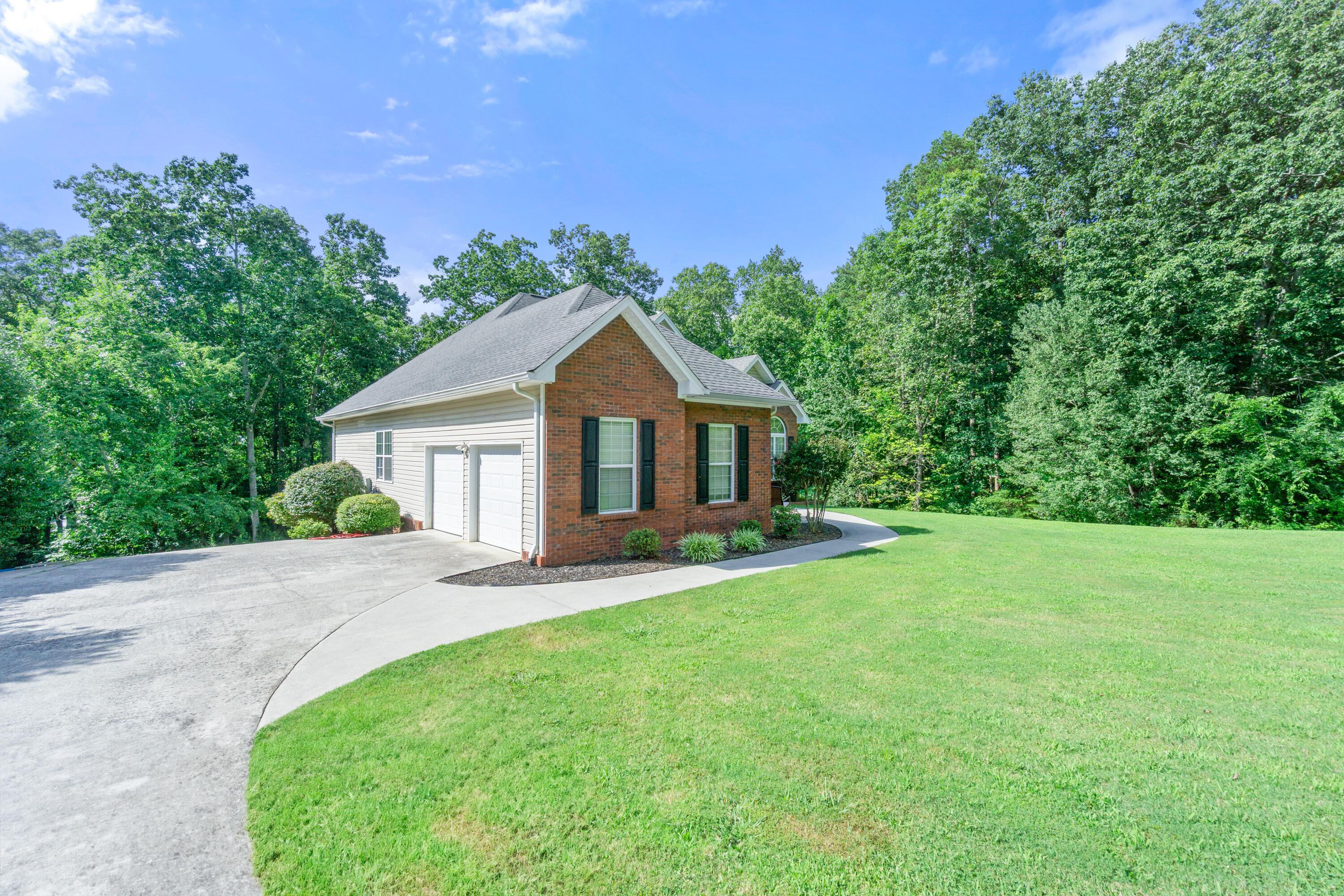 LaFayette, Georgia, 30728, United States, 5 Bedrooms Bedrooms, ,3 BathroomsBathrooms,Residential,For Sale,1883031