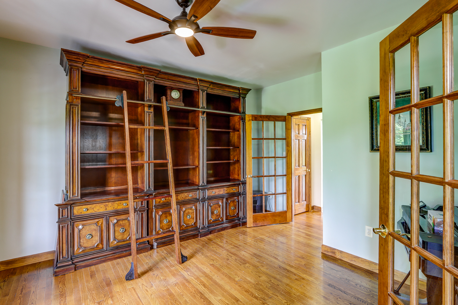 Appomattox, Virginia, 24522, United States, 4 Bedrooms Bedrooms, ,Residential,For Sale,1905819