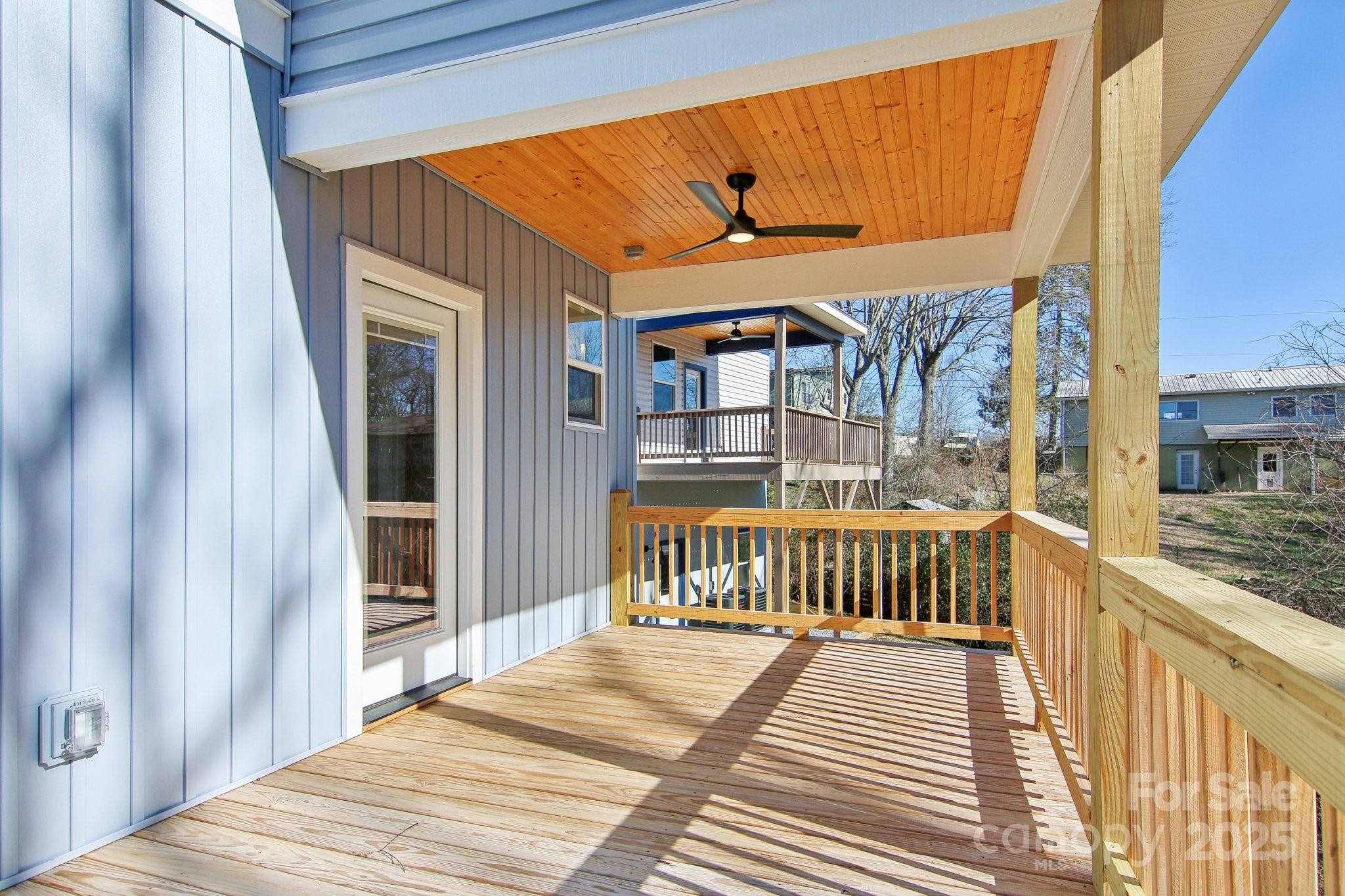 Asheville, North Carolina, 28806, United States, 3 Bedrooms Bedrooms, ,4 BathroomsBathrooms,Residential,For Sale,1915518