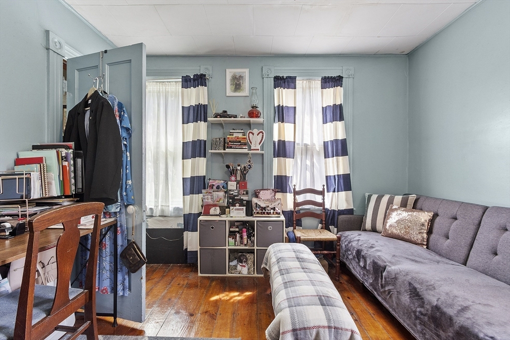 Templeton, Massachusetts, 01468, United States, 3 Bedrooms Bedrooms, ,2 BathroomsBathrooms,Residential,For Sale,1917610