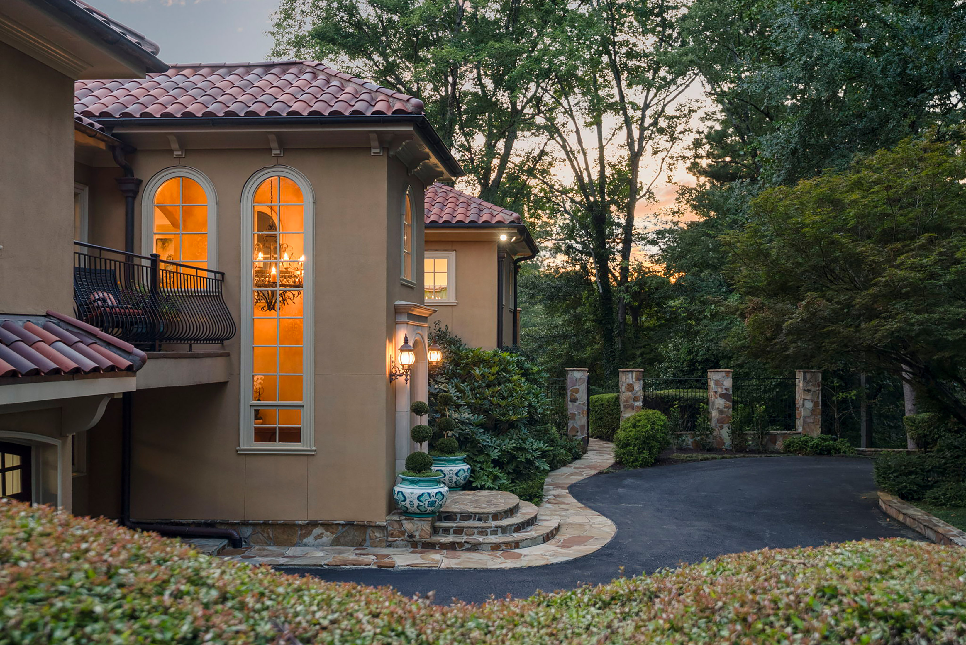  Remarkable Spanish-style Estate on 3.8+/- Private Acres - 物件實景
