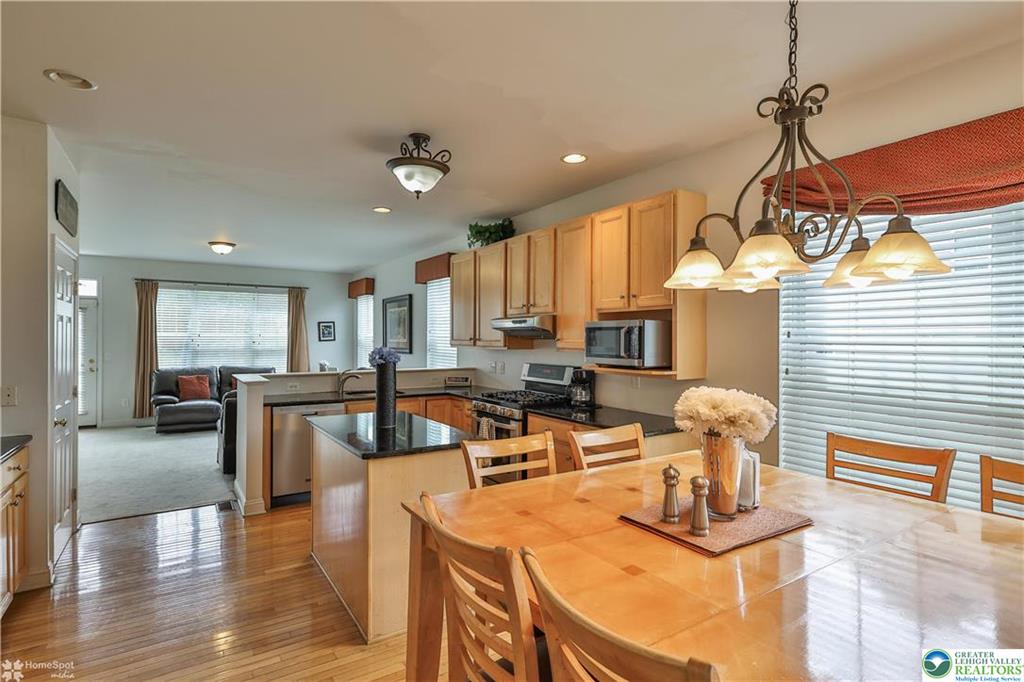 Easton, Pennsylvania, 18040, United States, 4 Bedrooms Bedrooms, ,3 BathroomsBathrooms,Residential,For Sale,1984149