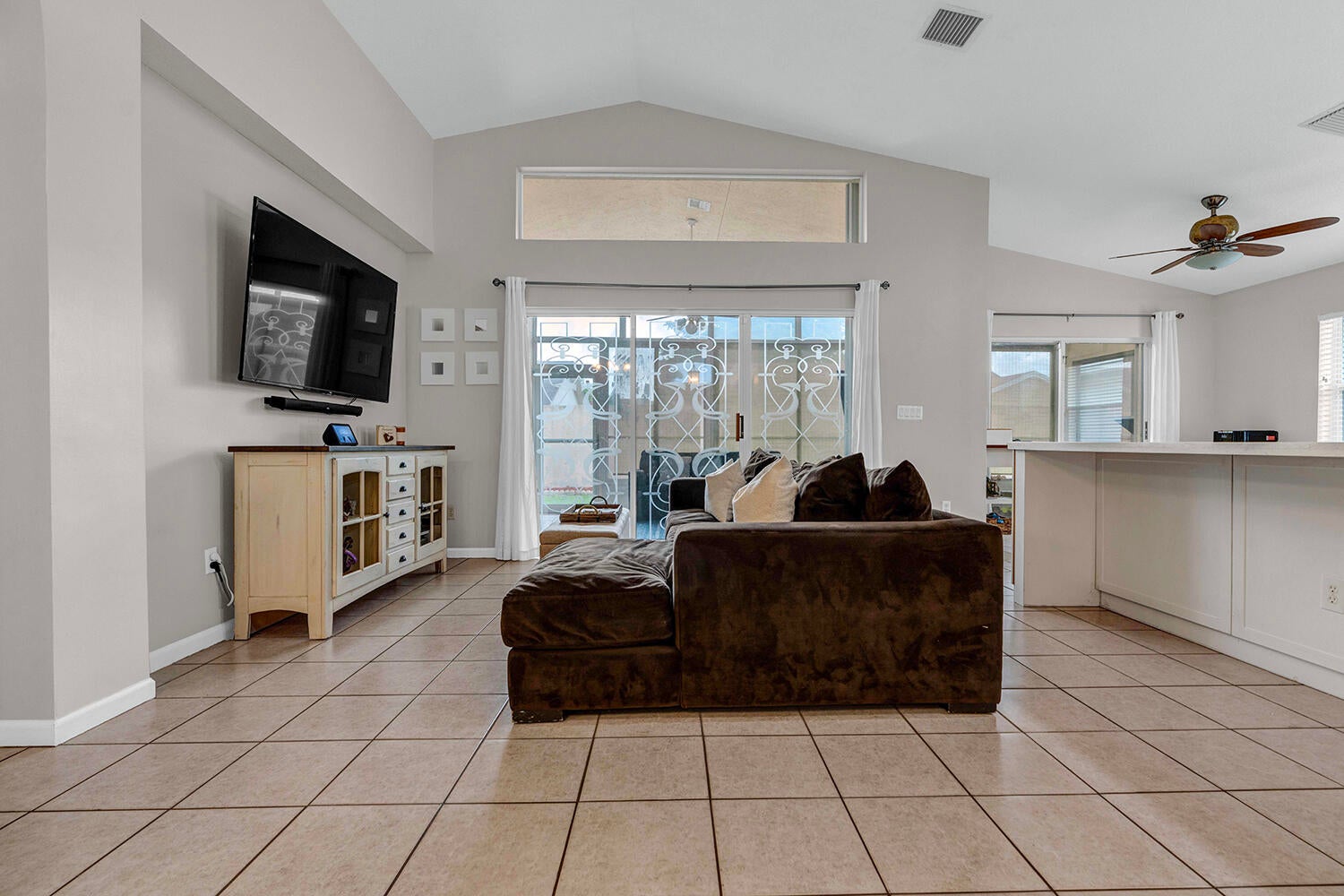 Boca Raton, Florida, 33433, United States, 3 Bedrooms Bedrooms, ,2 BathroomsBathrooms,Residential,For Sale,2048955