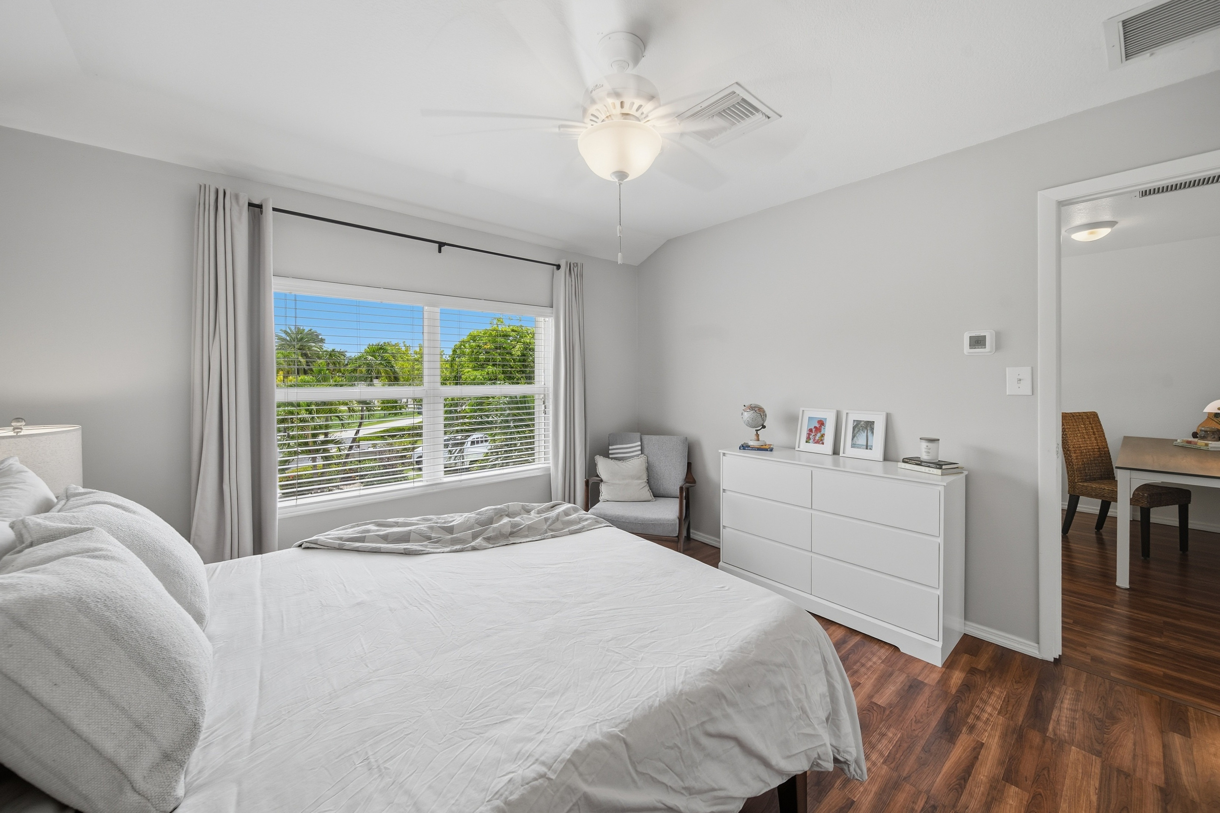  Tropical Haven - Spacious, Stylish & Move-In Ready - 物件實景