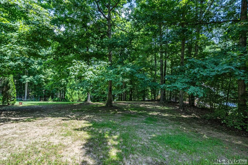20 Breezewood Rd, Boydton, Virginia, 23917, United States, 3 Bedrooms Bedrooms, ,3 BathroomsBathrooms,Residential,For Sale,20 Breezewood Rd,1668454