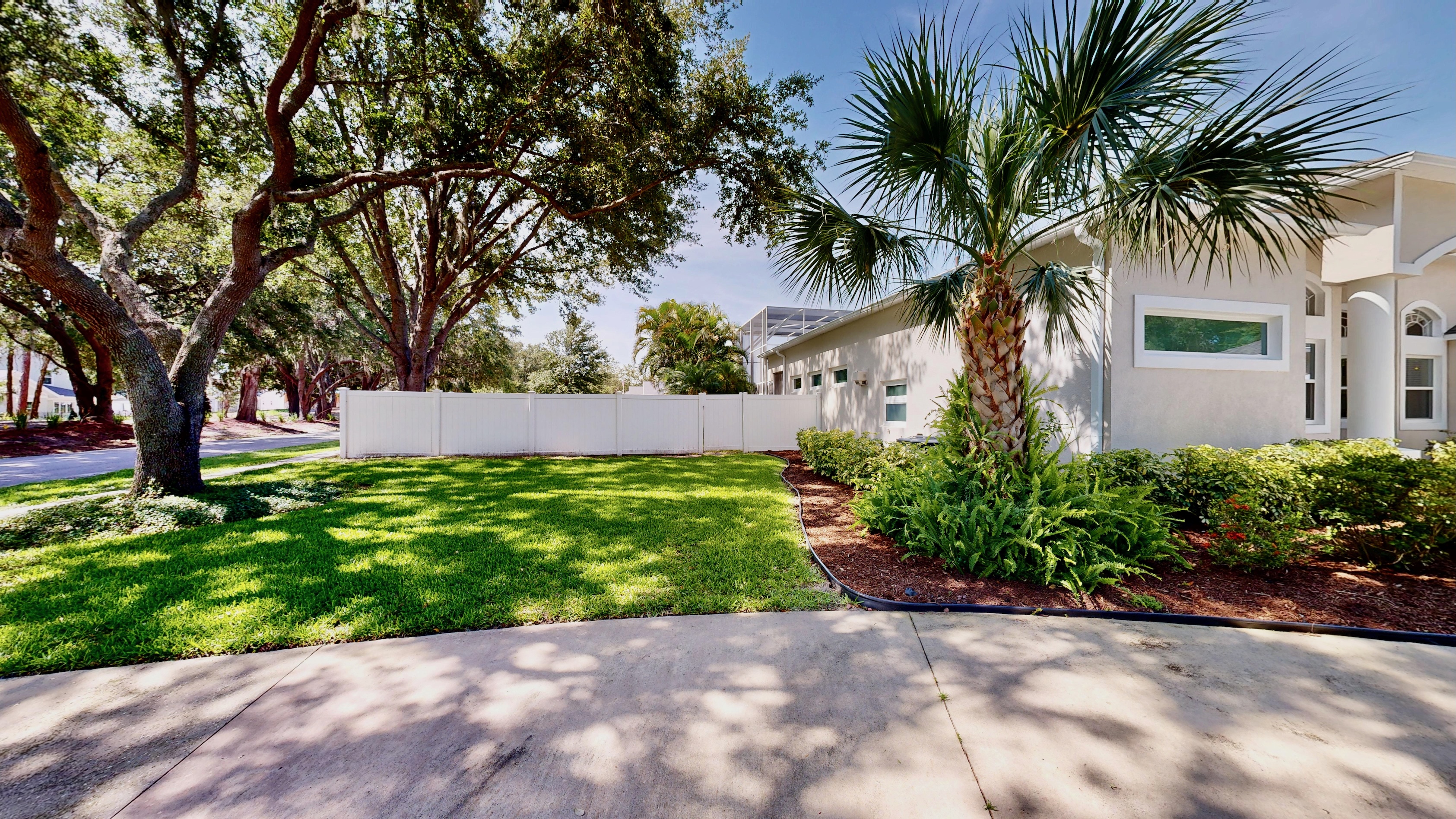 Oakland, Florida, 34760, United States, 4 Bedrooms Bedrooms, ,3 BathroomsBathrooms,Residential,For Sale,1828727