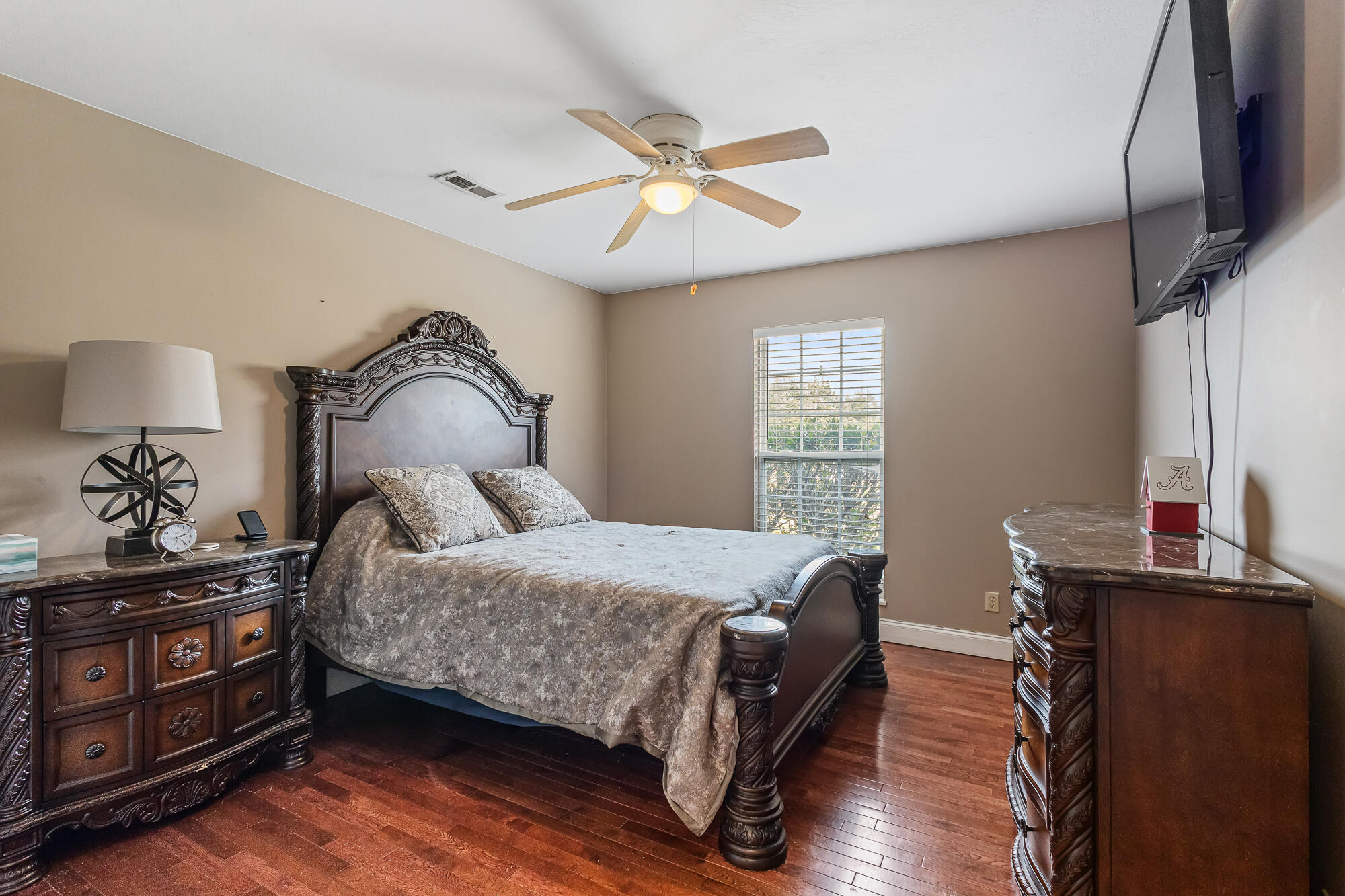 Greenback, Tennessee, 37742, United States, 3 Bedrooms Bedrooms, ,2 BathroomsBathrooms,Residential,For Sale,1996509