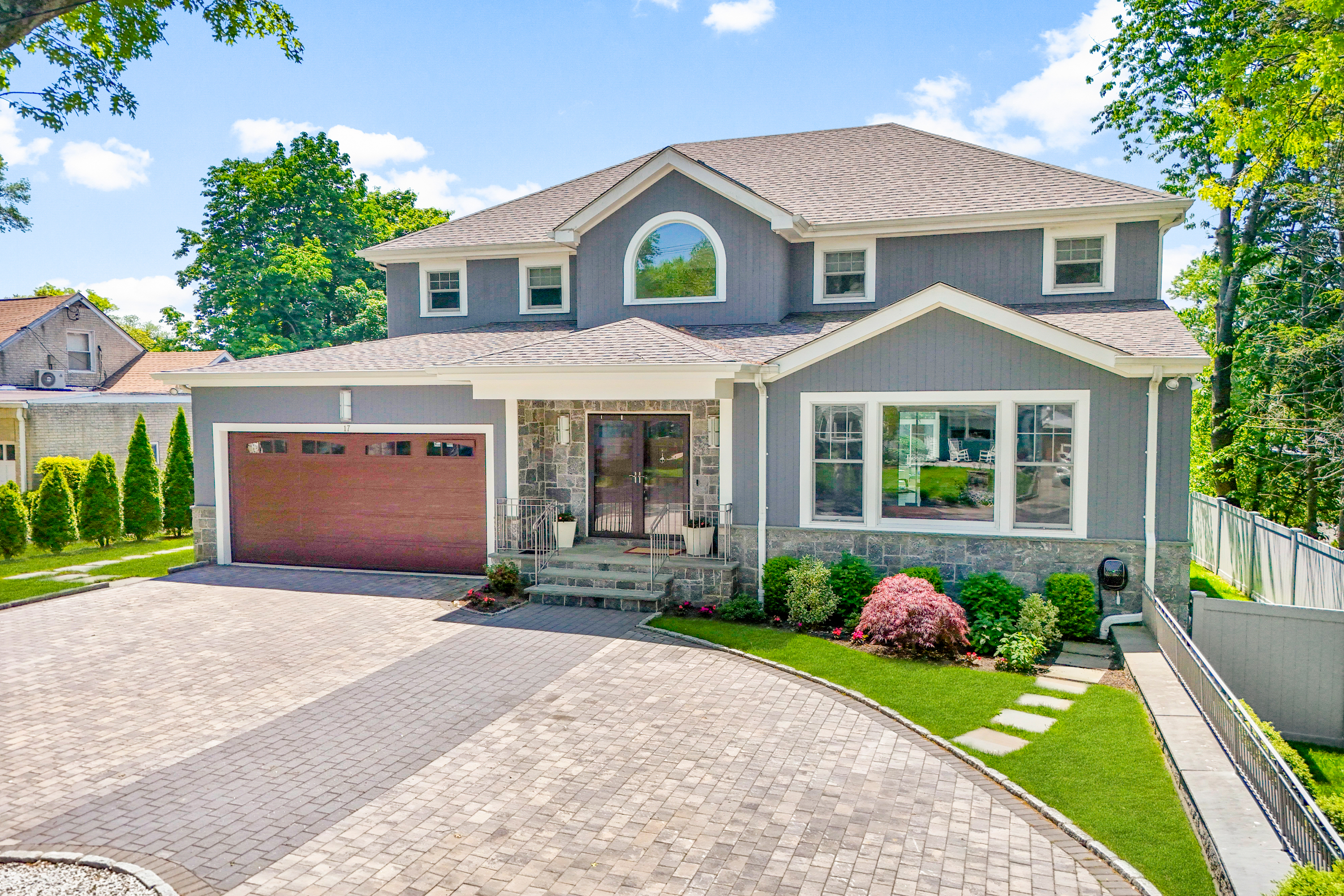  Exceptional Custom Colonial - 物件實景