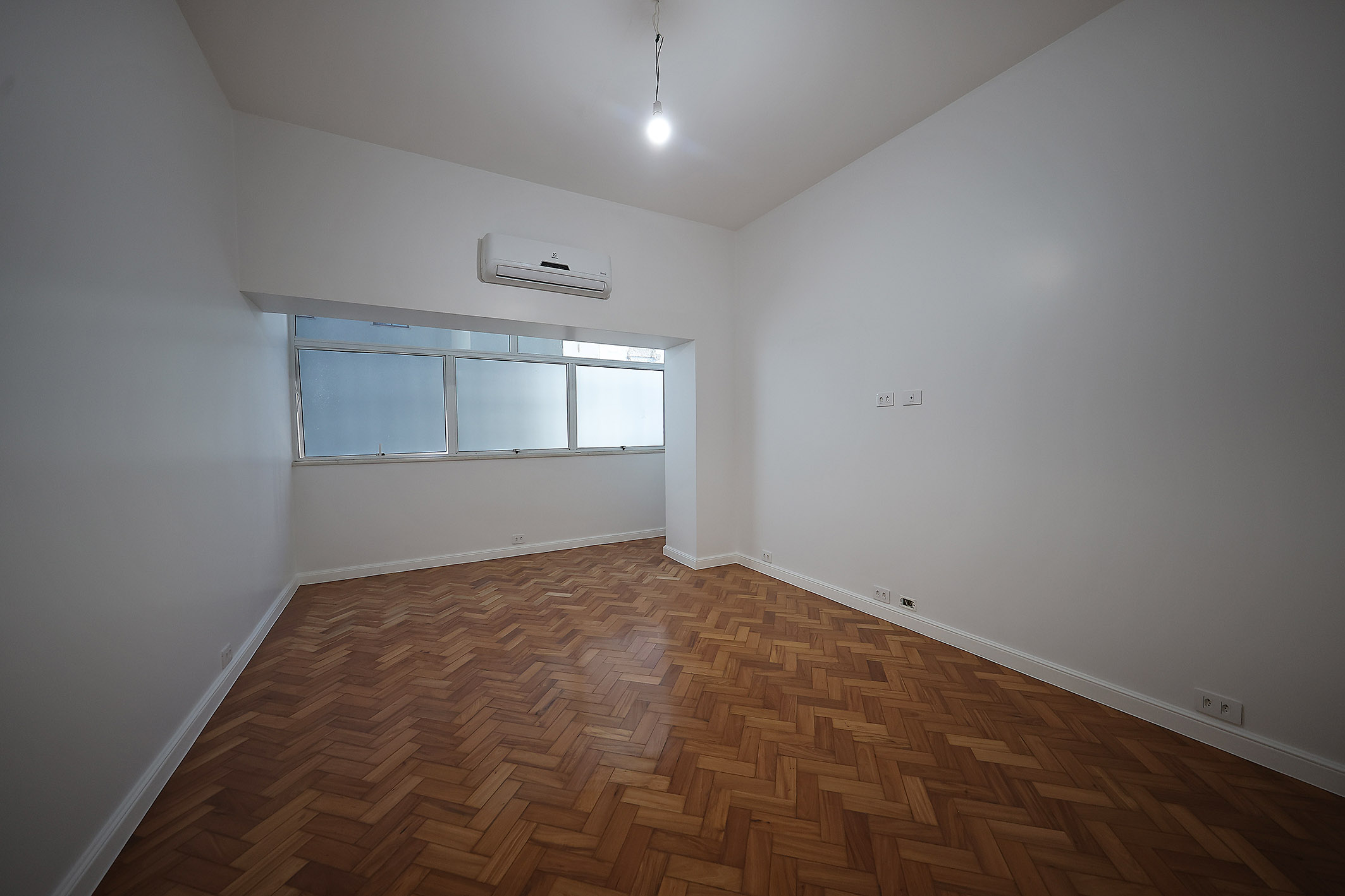  Apartment with Ocean Views at Edifício Chopin on Avenida Atlântica - 物件實景