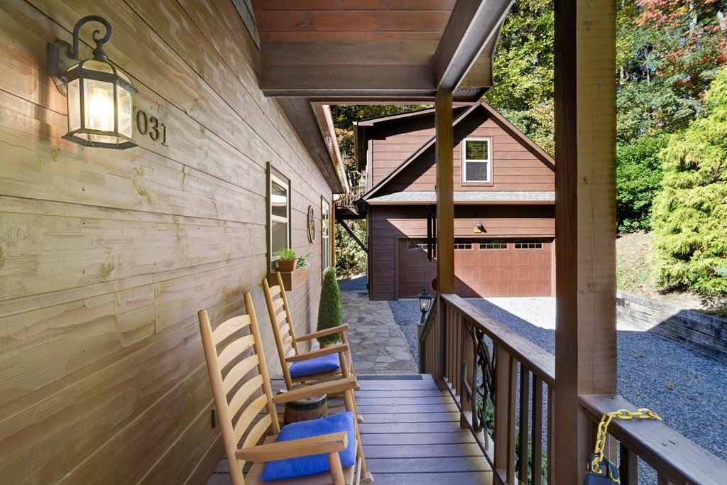 Hiawassee, Georgia, 30546, United States, 4 Bedrooms Bedrooms, ,5 BathroomsBathrooms,Residential,For Sale,1880672