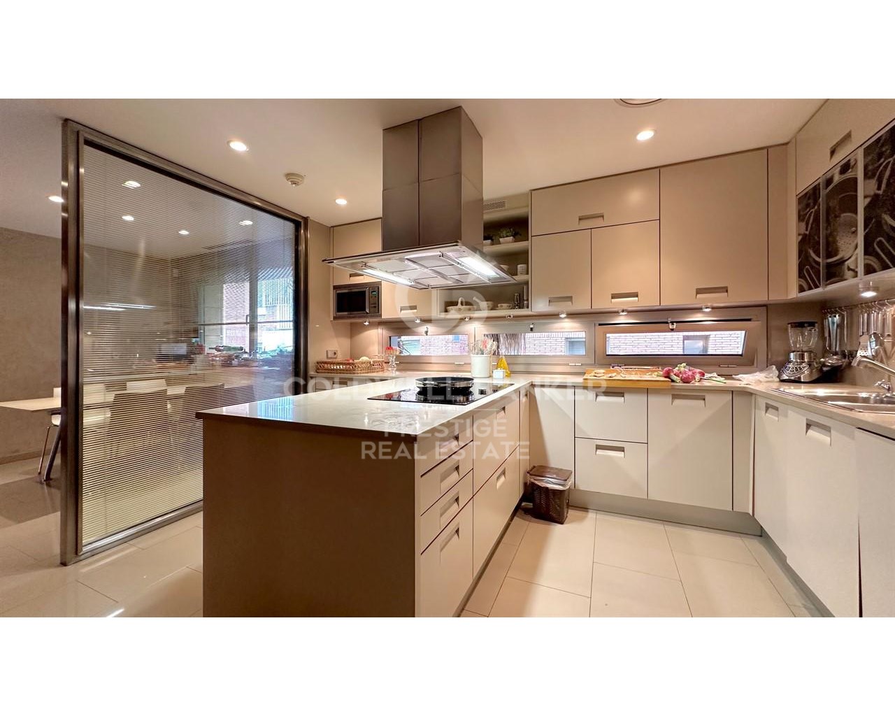 Barcelona, Catalonia, ES, 5 Bedrooms Bedrooms, ,5 BathroomsBathrooms,Residential,For Sale,1684278