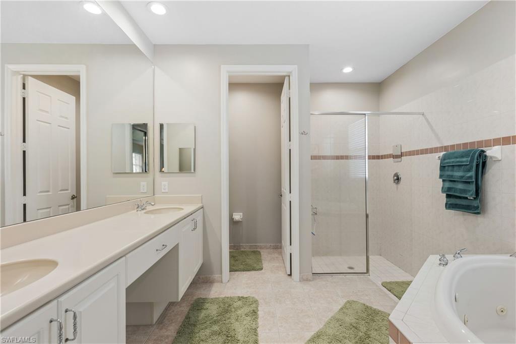 Naples, Florida, 34110, United States, 3 Bedrooms Bedrooms, ,2 BathroomsBathrooms,Residential,For Sale,1970219