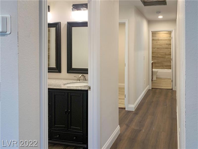 Las Vegas, Nevada, 89122, United States, 5 Bedrooms Bedrooms, ,4 BathroomsBathrooms,Residential,For Sale,2008777