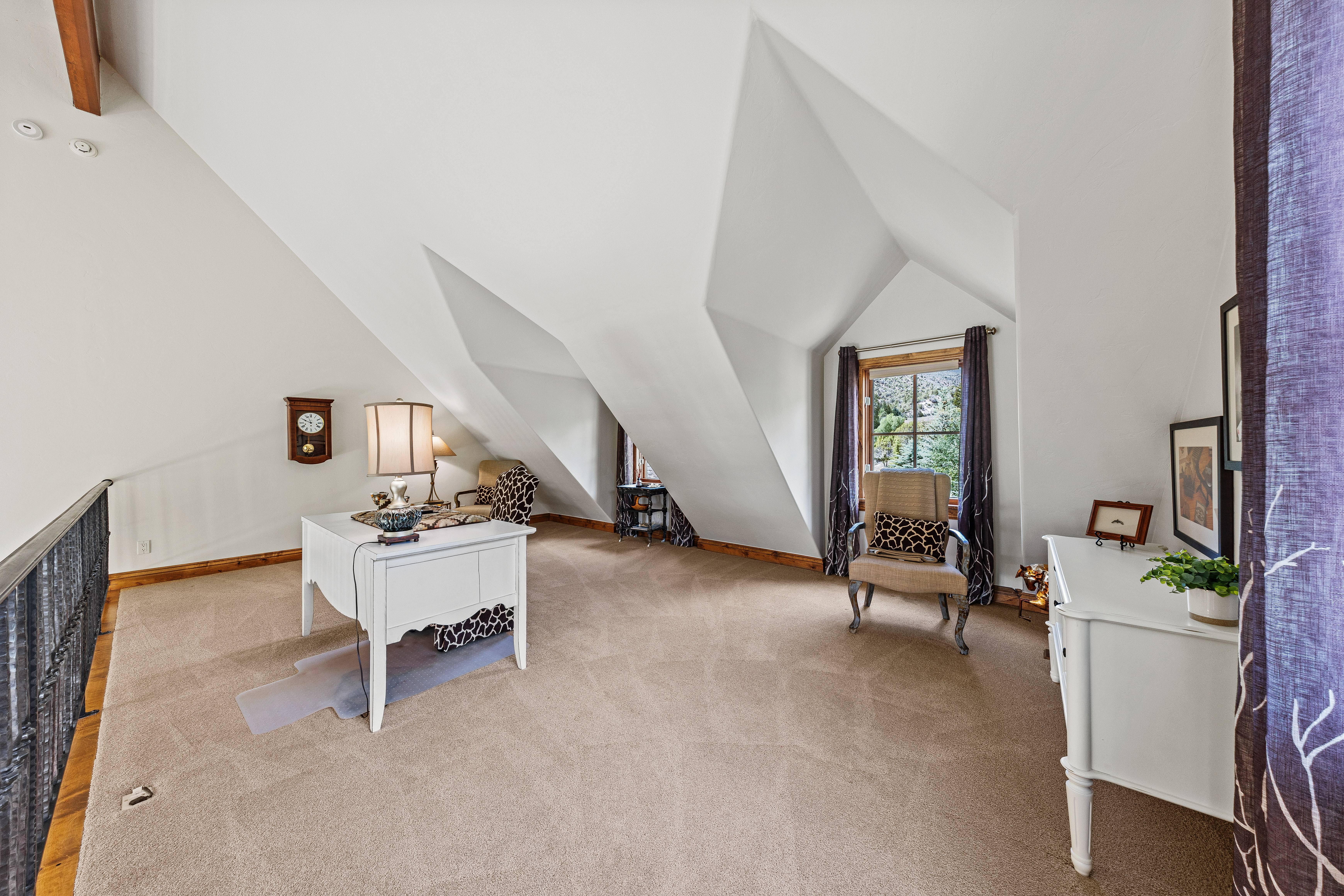  Exceptional Mountain Estate Offering Breathtaking Views - 物件實景