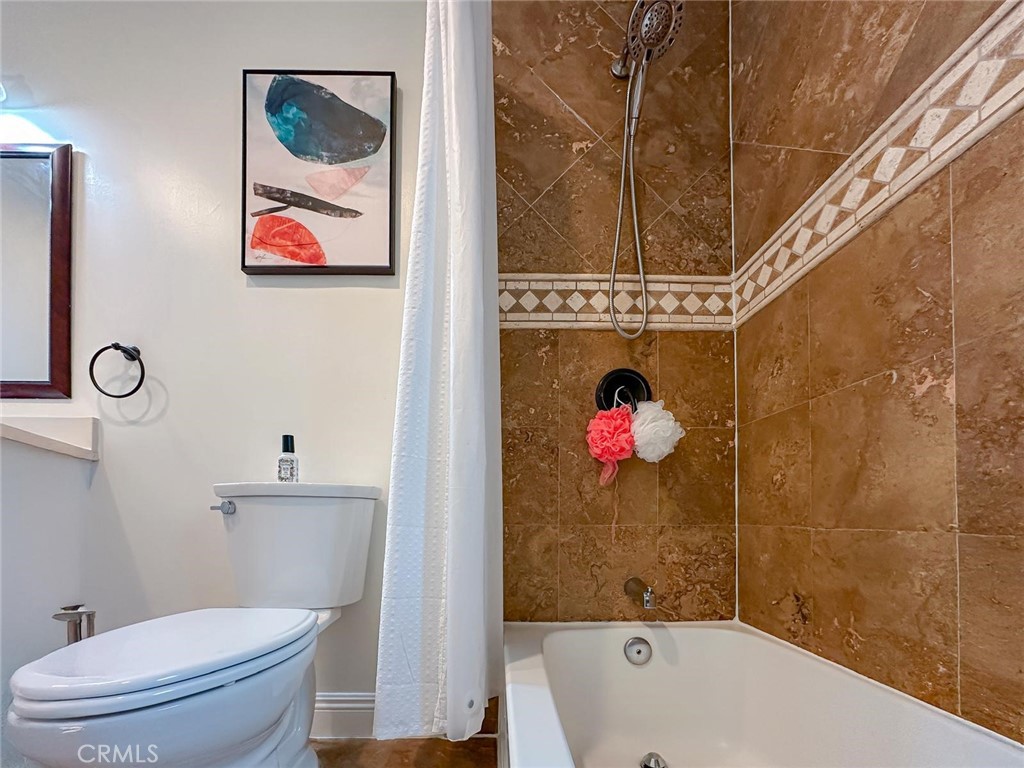Los Angeles, California, 90043, United States, 3 Bedrooms Bedrooms, ,2 BathroomsBathrooms,Residential,For Sale,1921783
