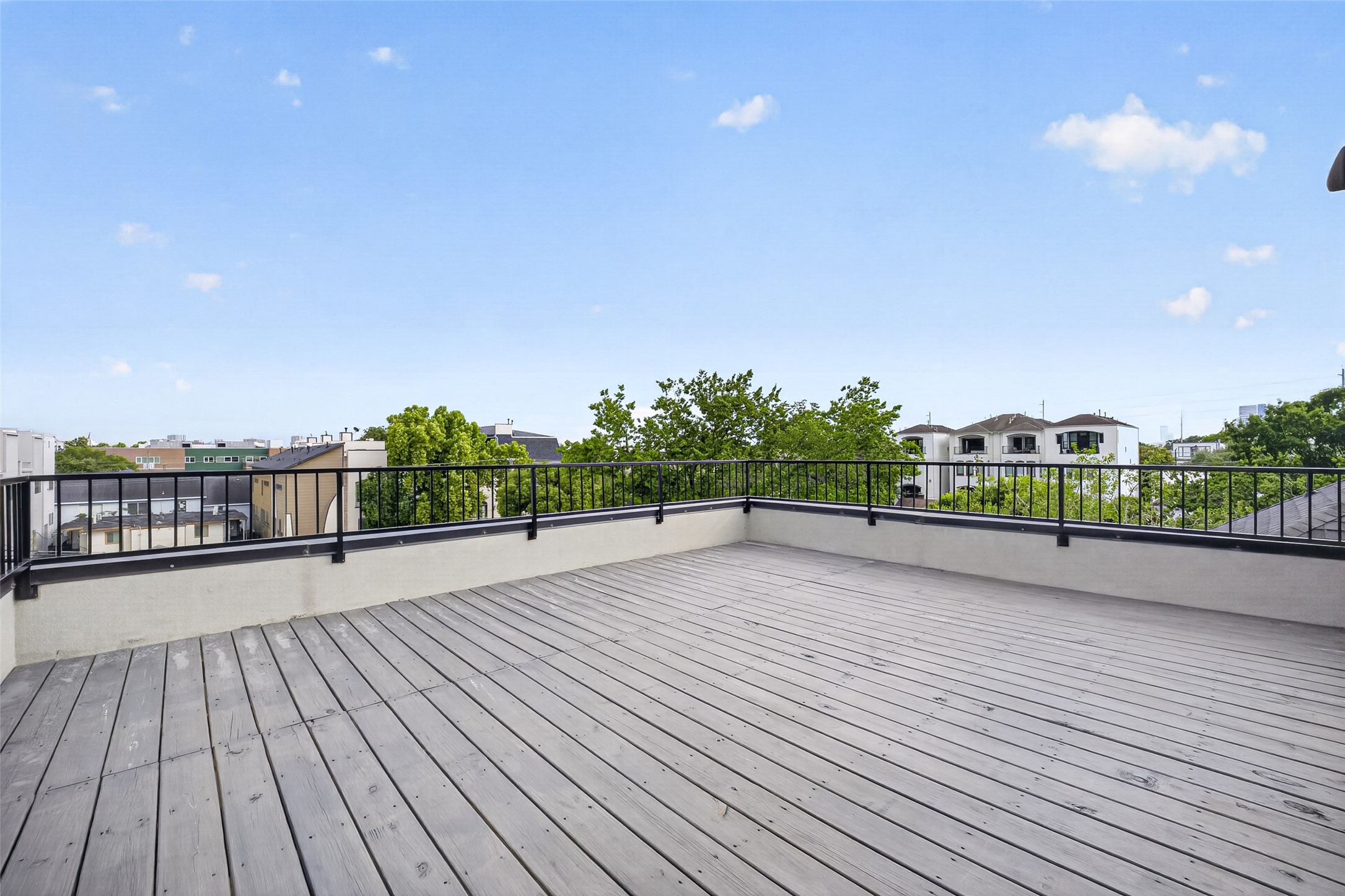  1613 Vermont Street B - 物件實景