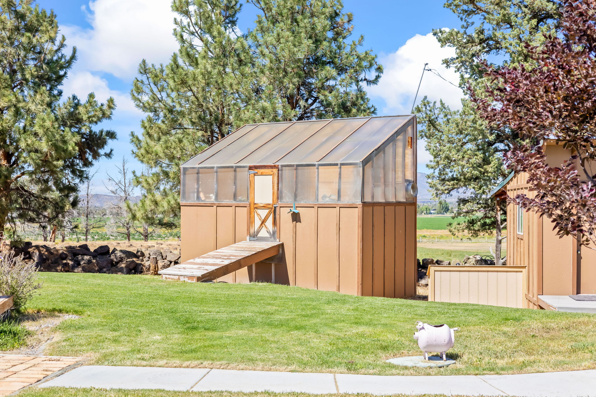 3068SW Reif Rd., Powell Butte, Oregon, 97753, United States, ,4 BathroomsBathrooms,Farm And Agriculture,For Sale,3068SW Reif Rd.,1589447